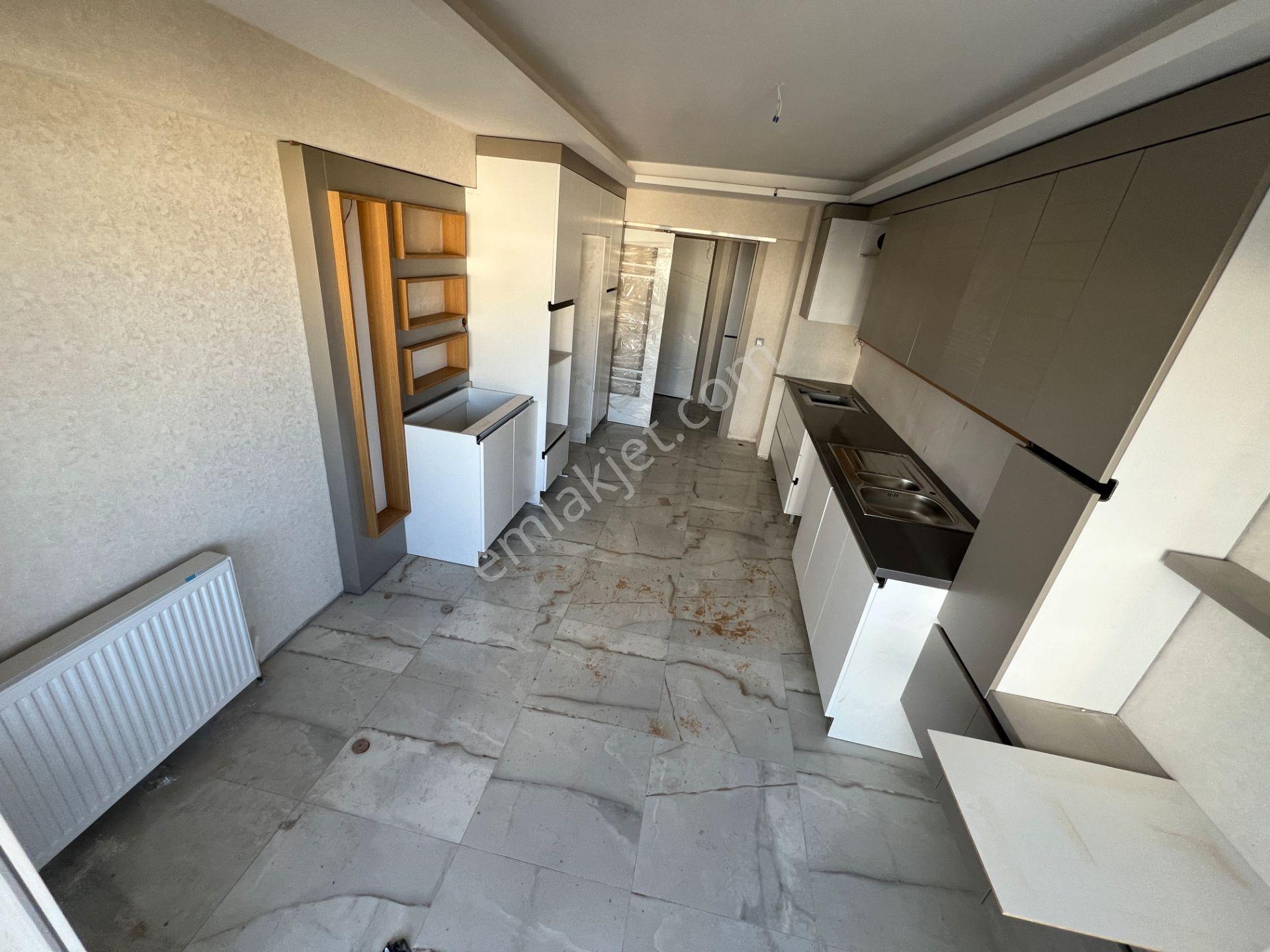 Sincan Törekent 6.arakat Sıfır Giyinme Odalı 4+1 Satılık Daire — fotoğraf 8