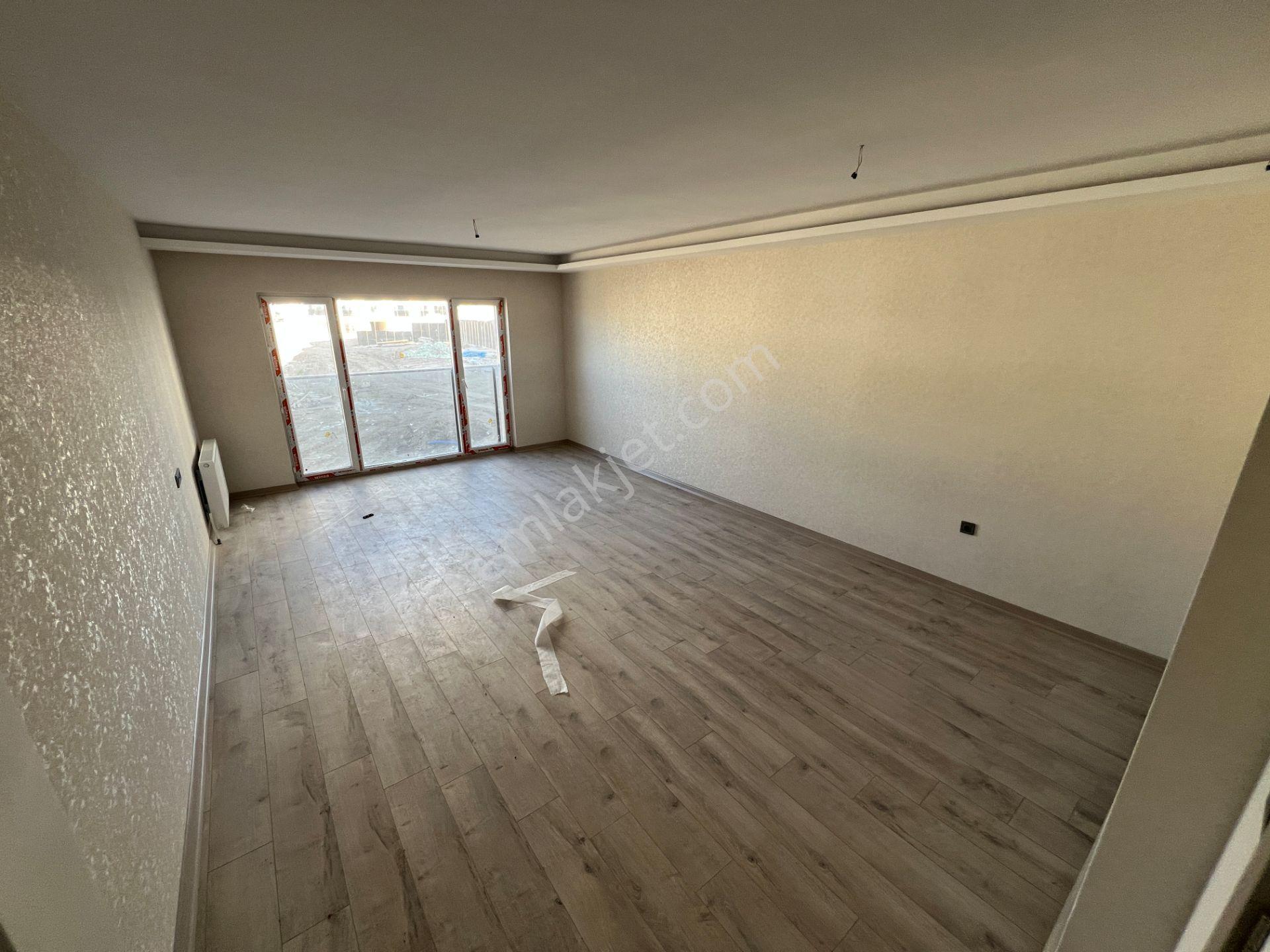 Sincan Törekent 6.arakat Sıfır Giyinme Odalı 4+1 Satılık Daire — fotoğraf 17
