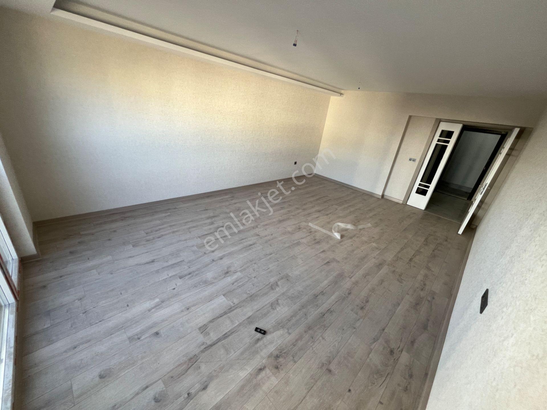 Sincan Törekent 6.arakat Sıfır Giyinme Odalı 4+1 Satılık Daire — fotoğraf 21
