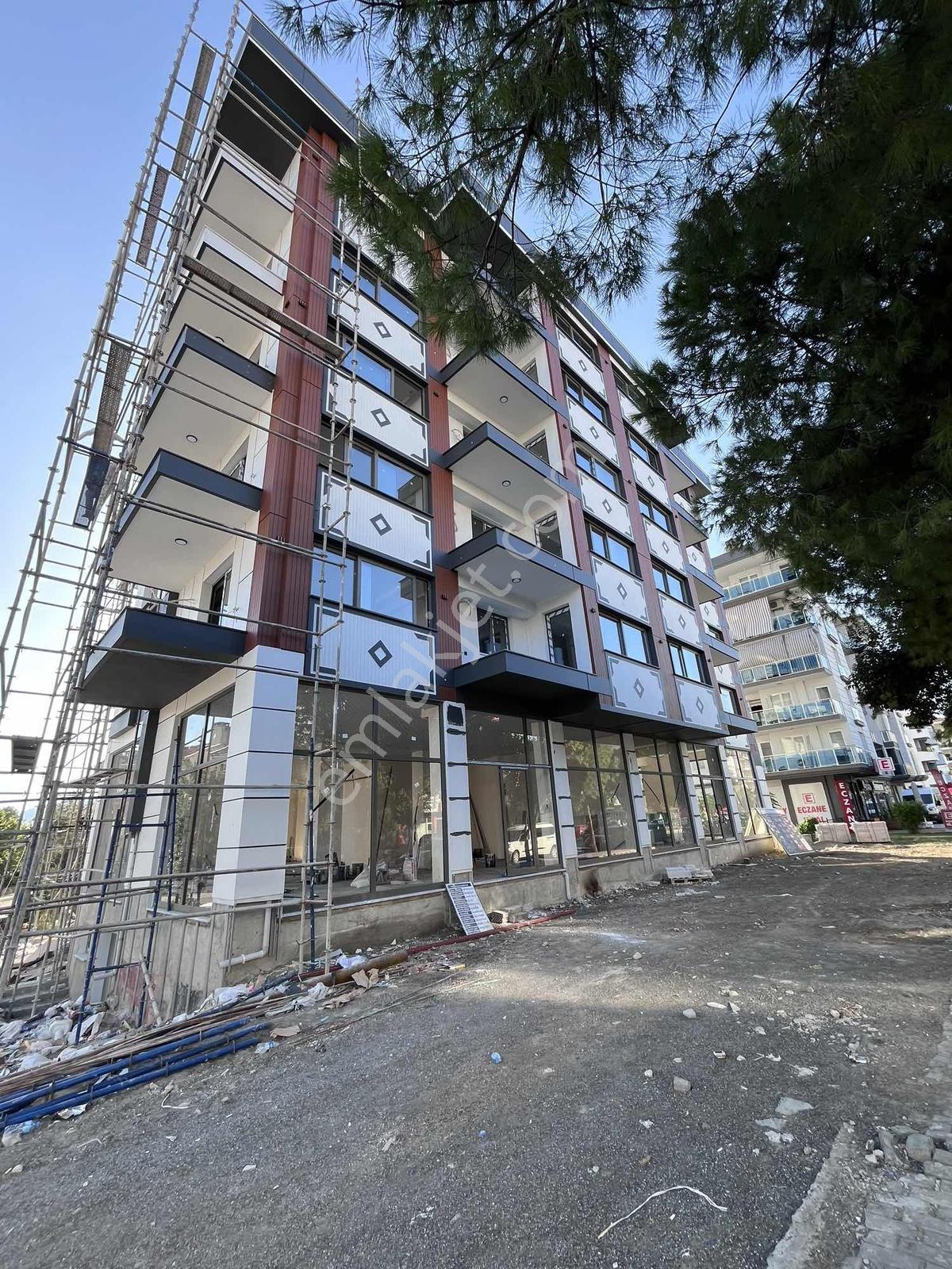 Atatürk Bulvarı Üzerinde Satılık 1+1 Daire — fotoğraf 2