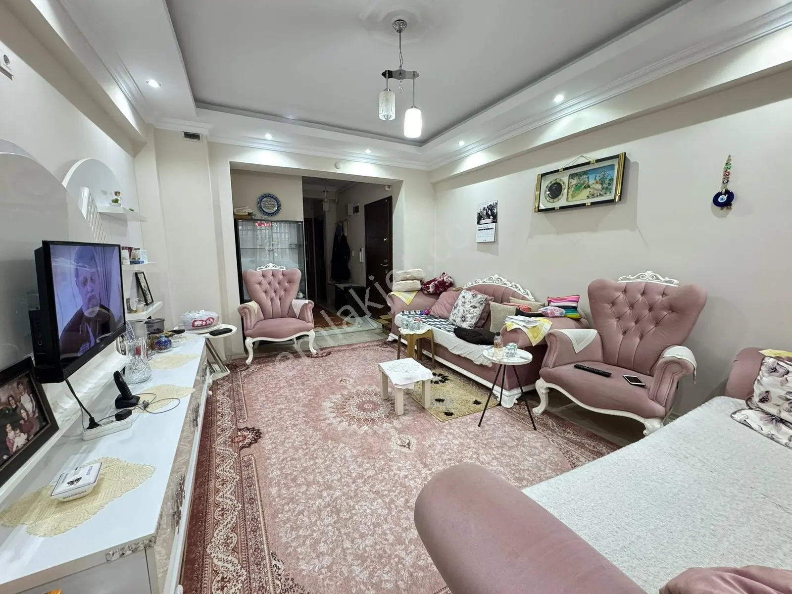 B.paşa Yenidoğan Mh Güzel Lokasyonda Satılık Daire — fotoğraf 2