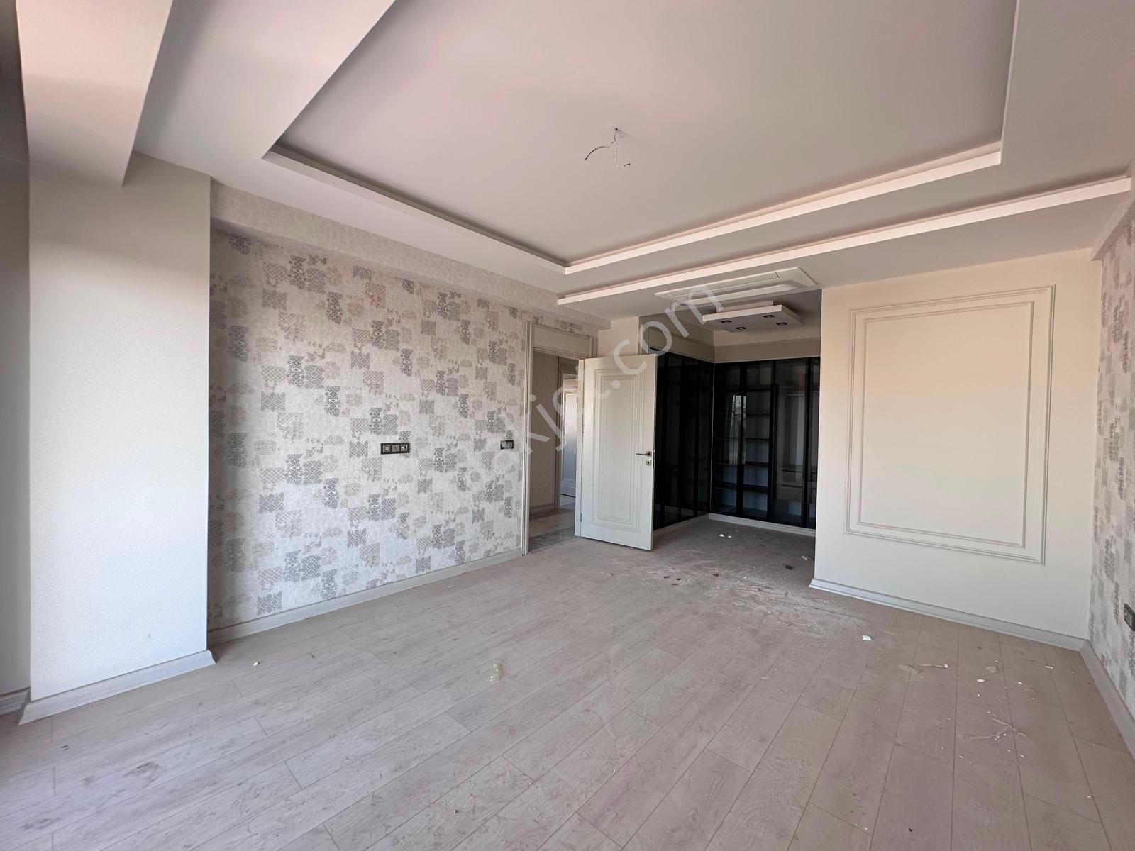Eras Gayrimenkul'den Satılık Dubleks Köşe Villa — fotoğraf 10