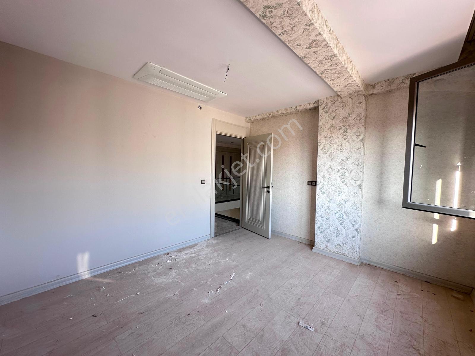 Eras Gayrimenkul'den Satılık Dubleks Köşe Villa — fotoğraf 14