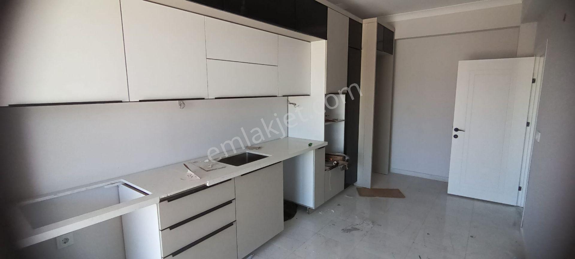 İbrahimce Mahallesi 3 Katlı Bina Komple Satılık — fotoğraf 17