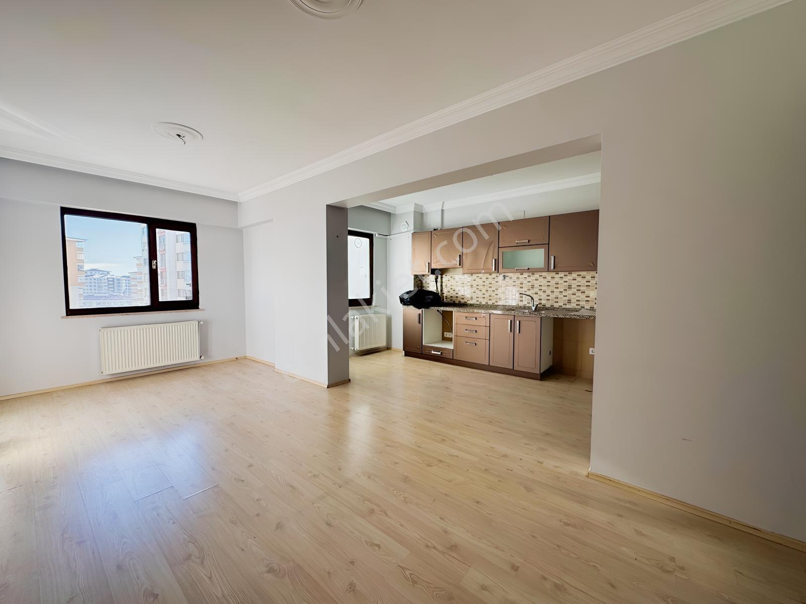 Redstone Şana Dan Çukurçayırda Merkezi Noktada Üç Cepheli 4+1 — fotoğraf 16