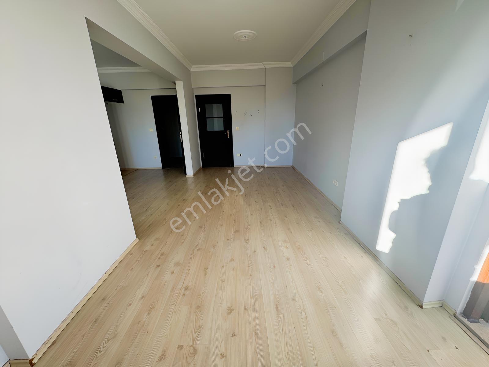 Redstone Şana Dan Çukurçayırda Merkezi Noktada Üç Cepheli 4+1 — fotoğraf 18