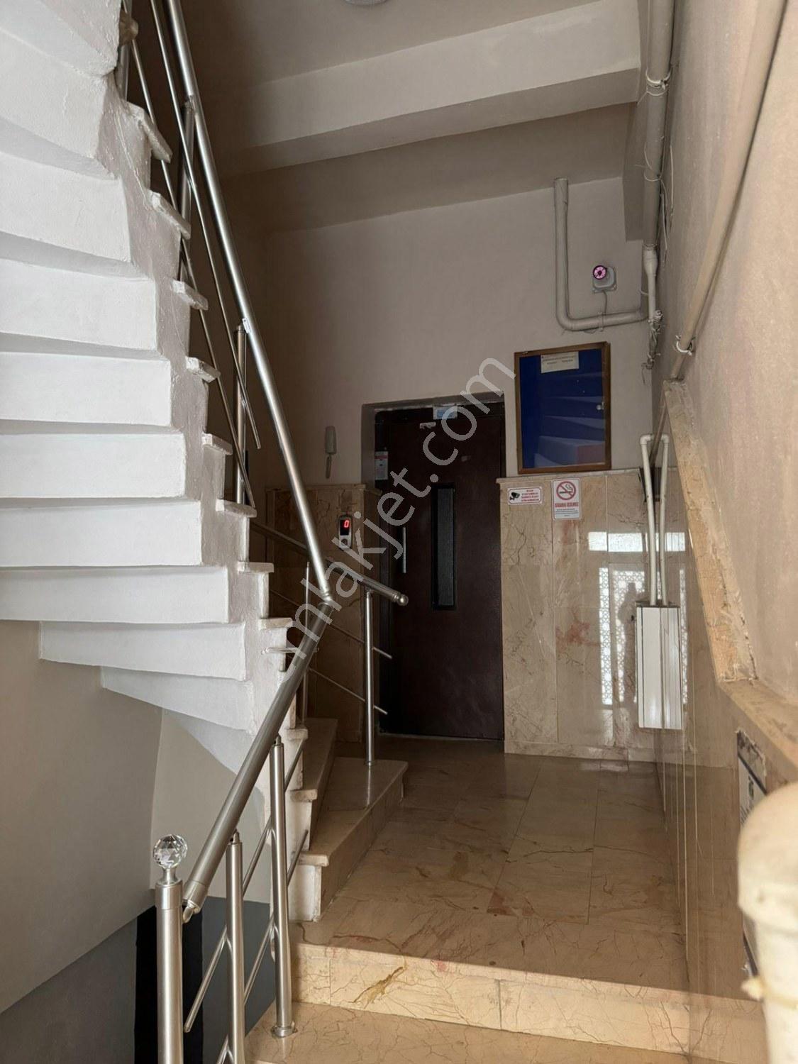 Bahçelıevler Yenıbosna Mahmutbey Cad. Üzerınde 90m2 Asansörlü — fotoğraf 12
