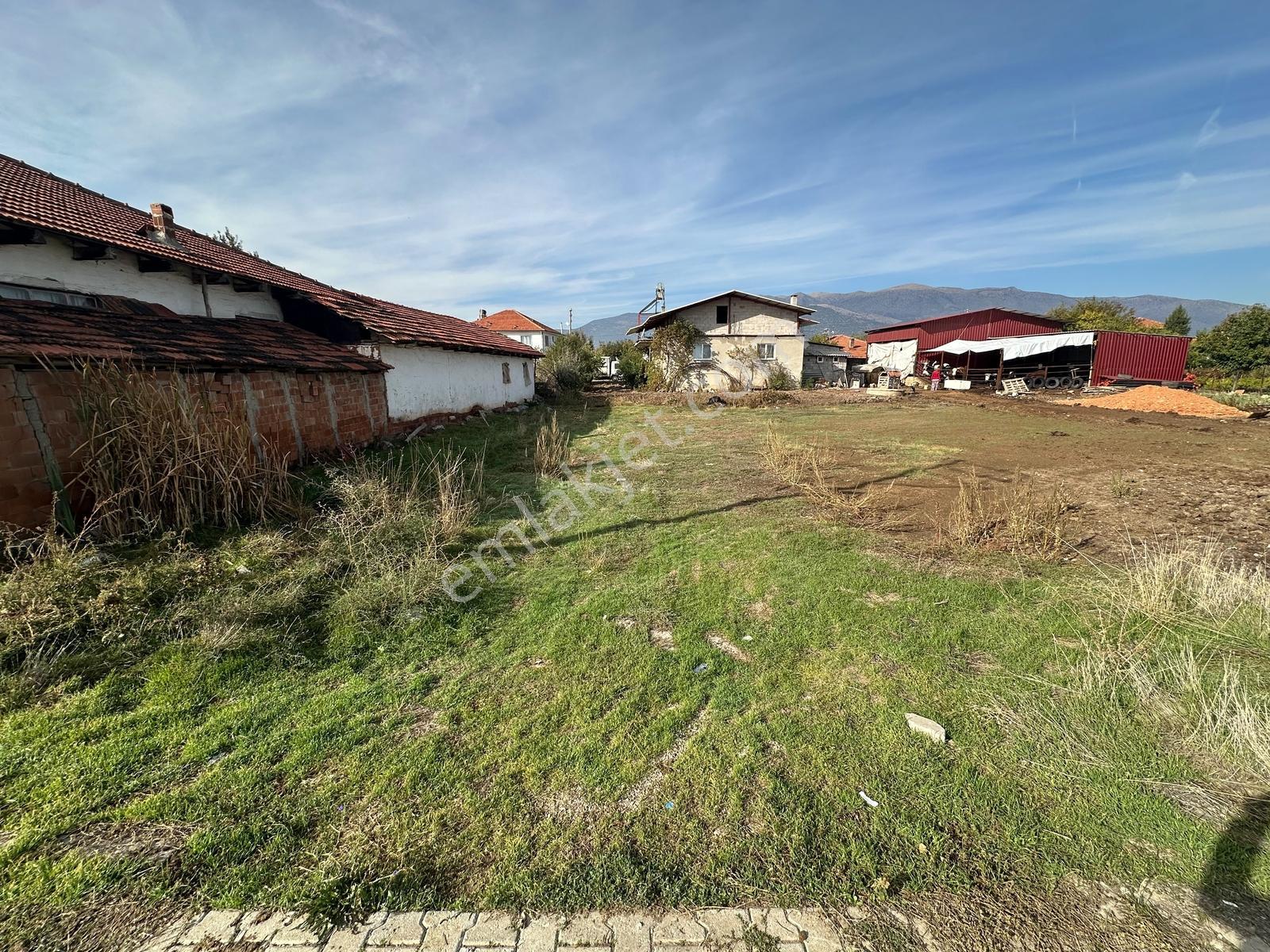 Yassıhüyük'te Geleceğinizi İnşa Etmek İsterseniz Yatırımlık Arsa — fotoğraf 7