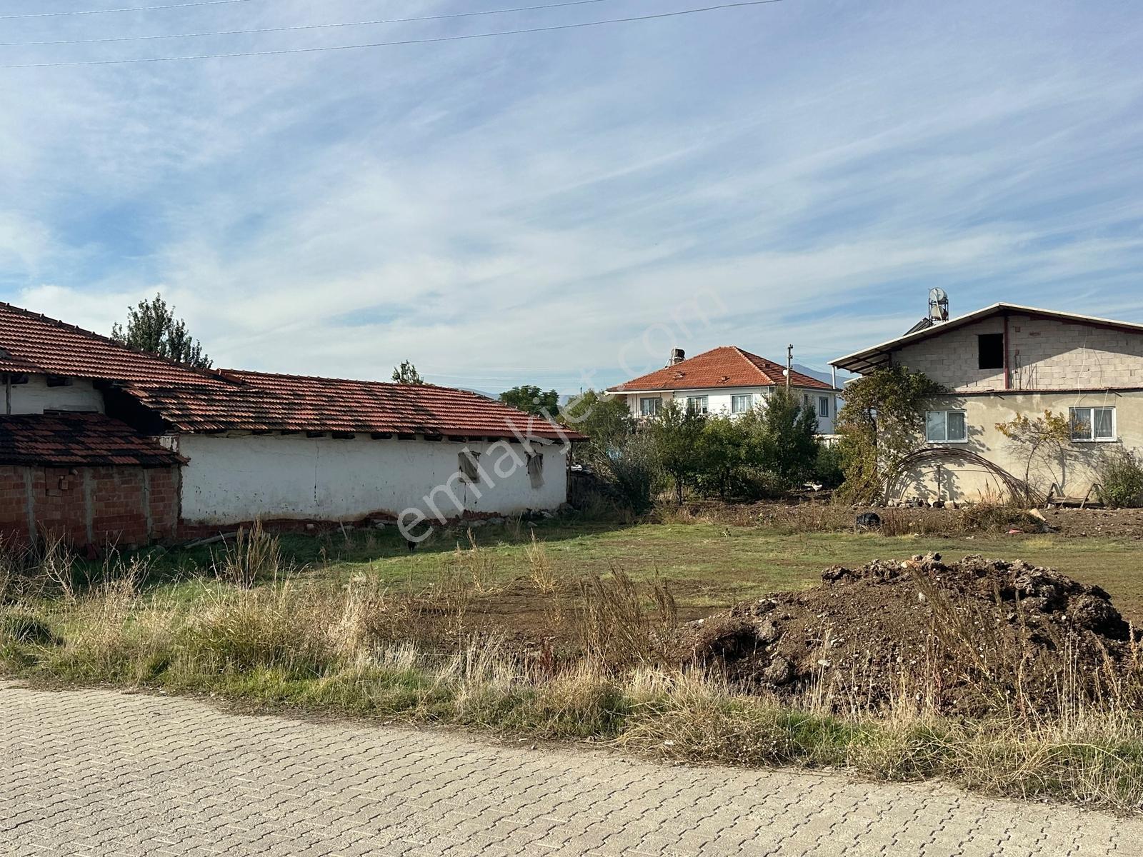Yassıhüyük'te Geleceğinizi İnşa Etmek İsterseniz Yatırımlık Arsa — fotoğraf 9