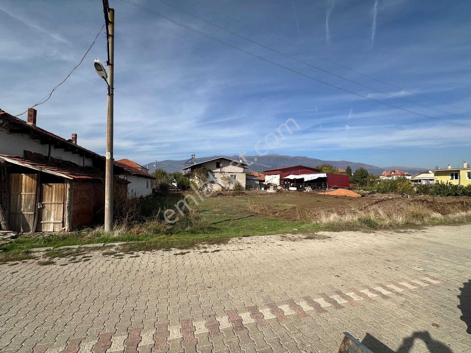 Yassıhüyük'te Geleceğinizi İnşa Etmek İsterseniz Yatırımlık Arsa — fotoğraf 10