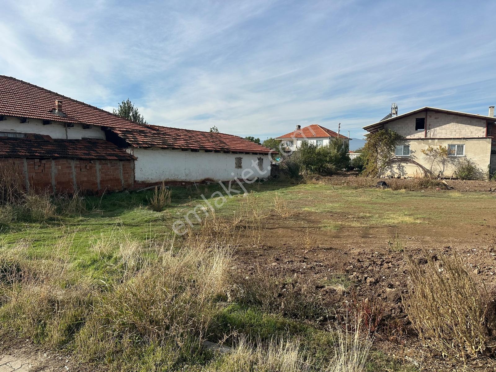 Yassıhüyük'te Geleceğinizi İnşa Etmek İsterseniz Yatırımlık Arsa — fotoğraf 13