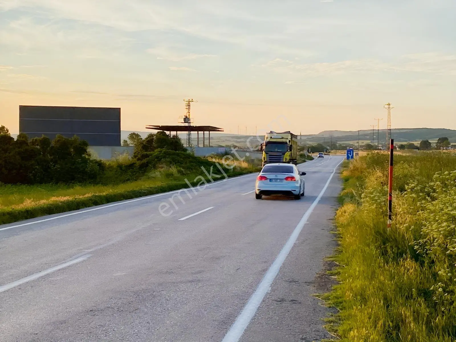 Vize Çakıllıda Osb Hemen Yanında 2.213 M2 Tek Tapu Satılık Arazi
