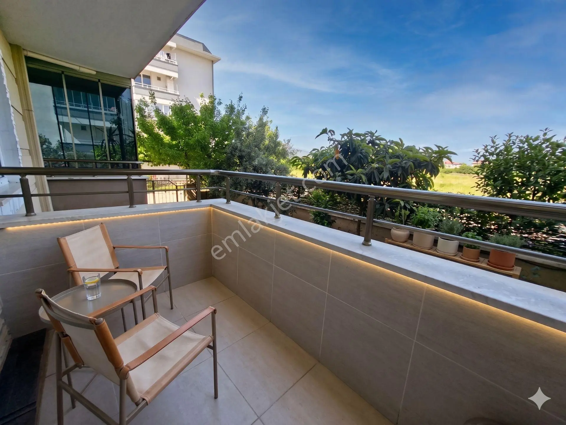 Aktif'ten Yetişen Alır Satılık Genç Binada Full Kredili 2+1 Ayrı Mutfak Daire — fotoğraf 3