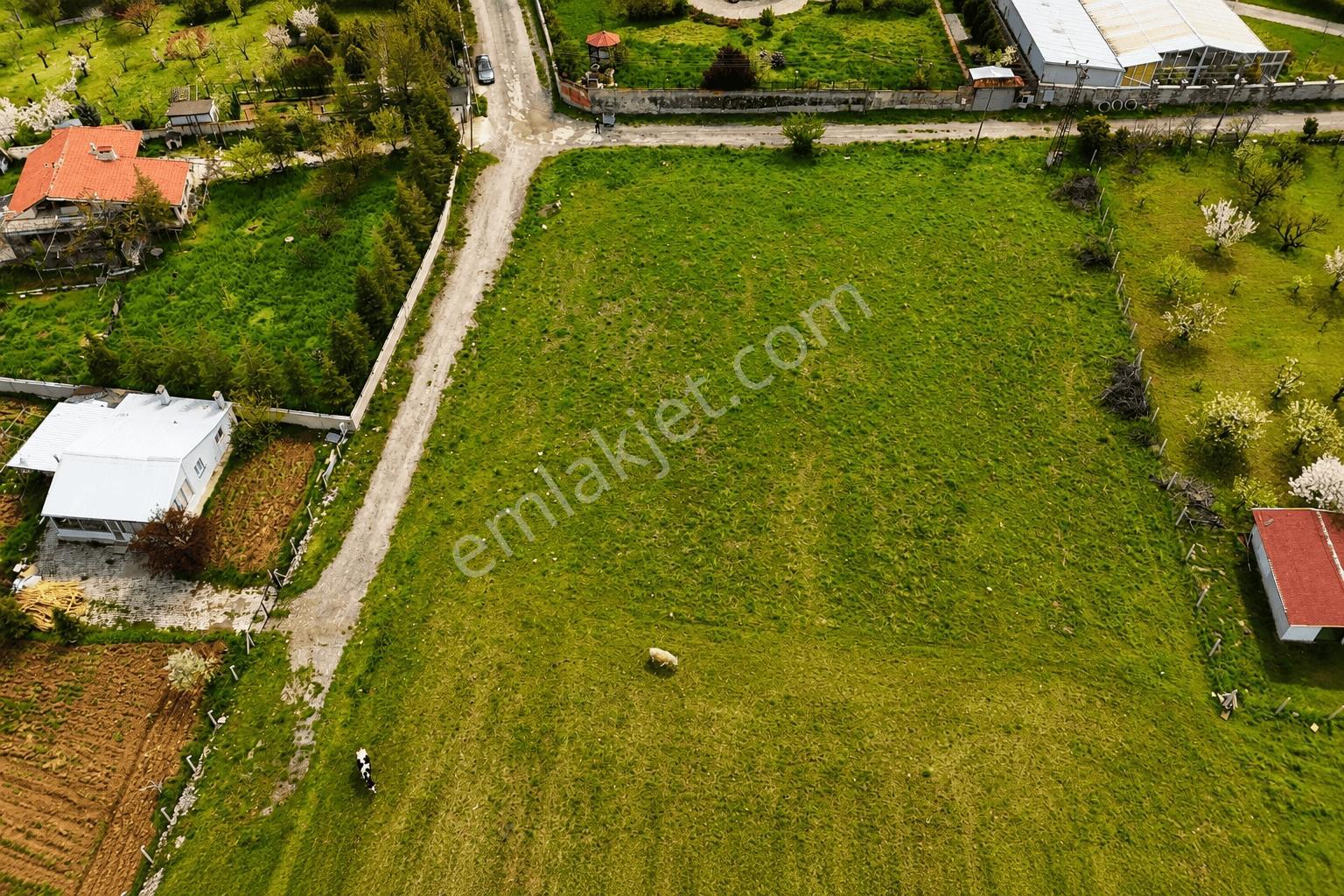 Gölbaşı Bahçelievler'de 1500 M² Köşe Parsel Satılık Villa Arsası — fotoğraf 3