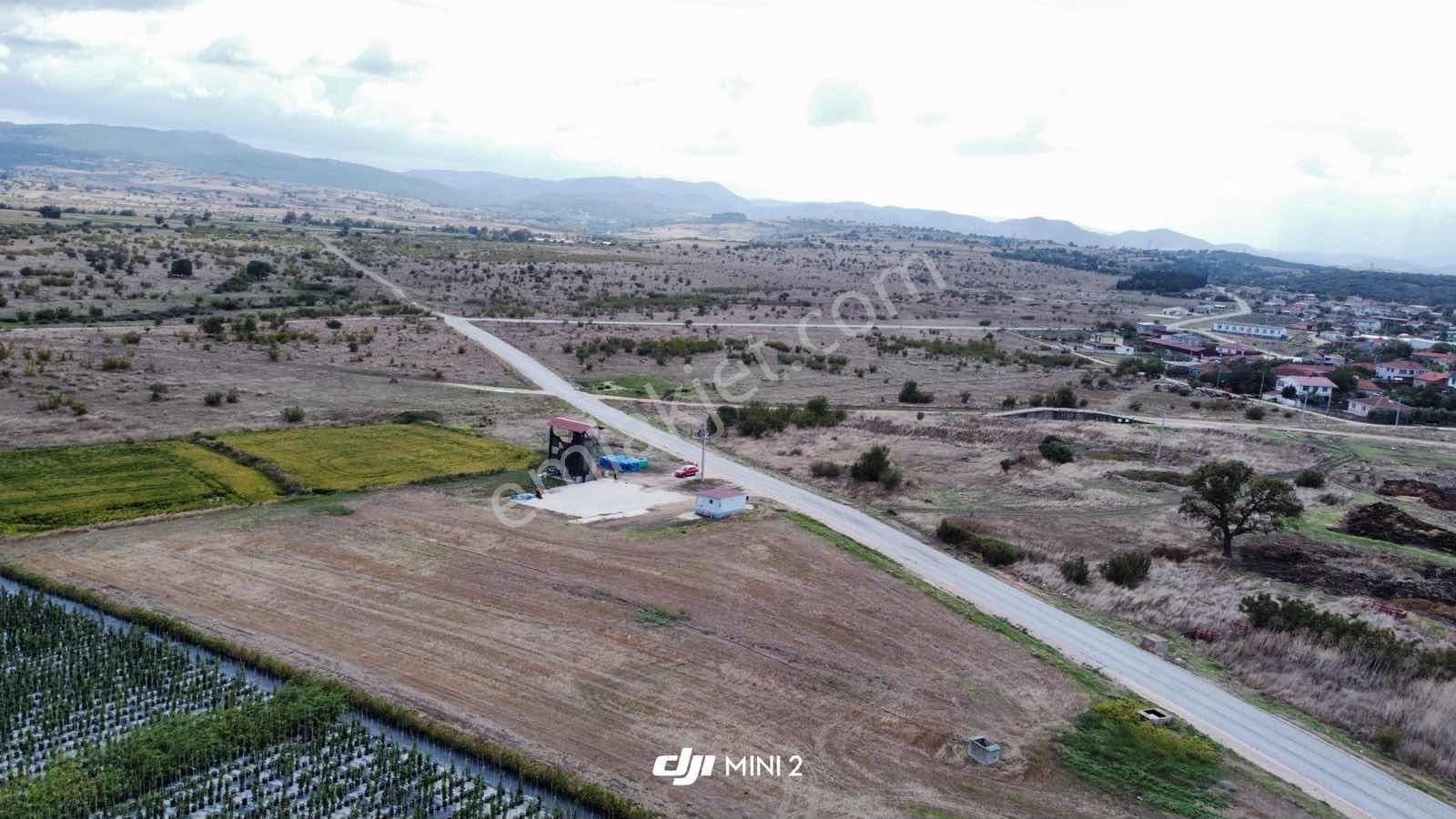 Gerlengeç Köyünde Yola Cepheli Satılık Tarla — fotoğraf 8