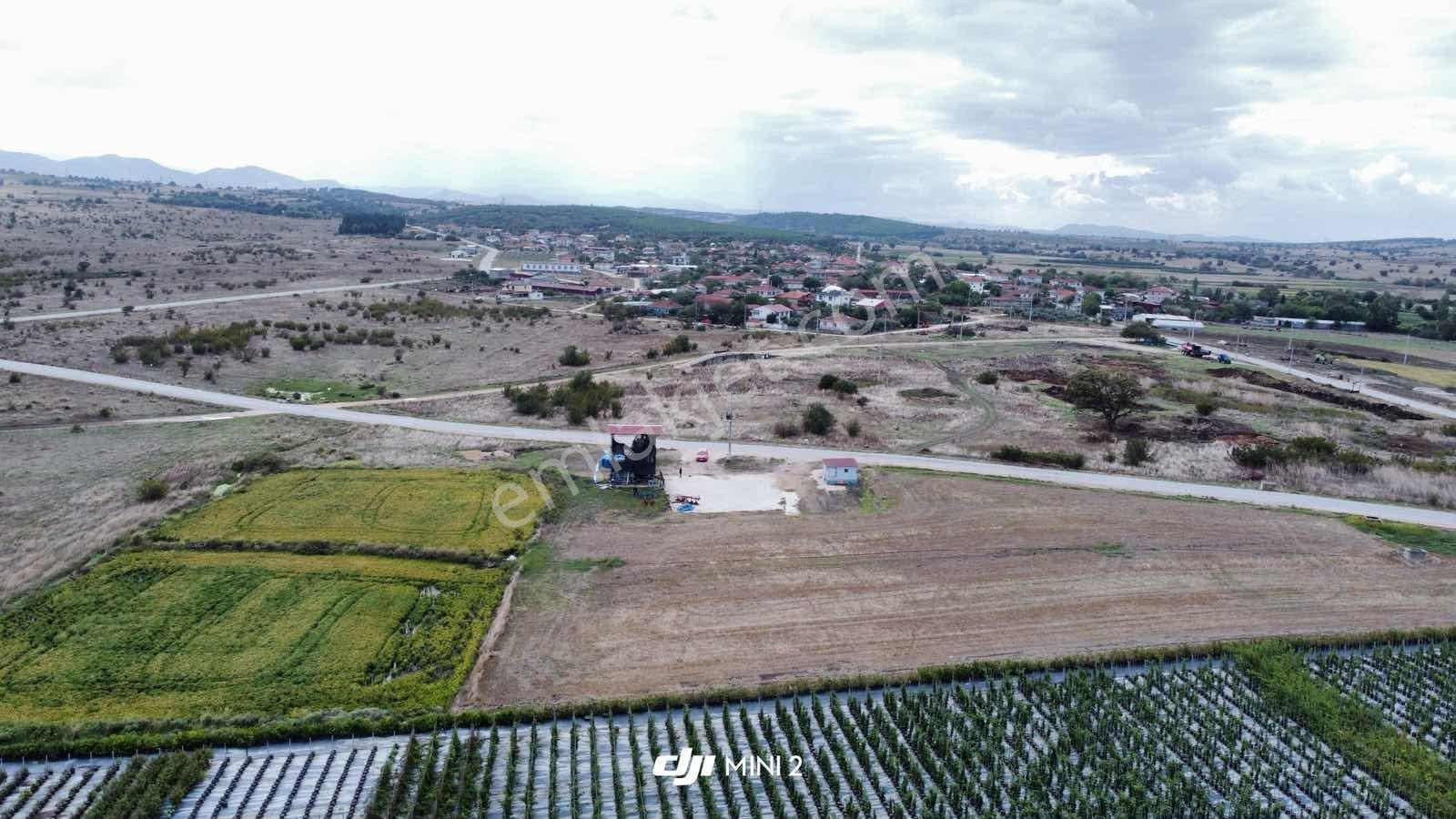 Gerlengeç Köyünde Yola Cepheli Satılık Tarla — fotoğraf 9