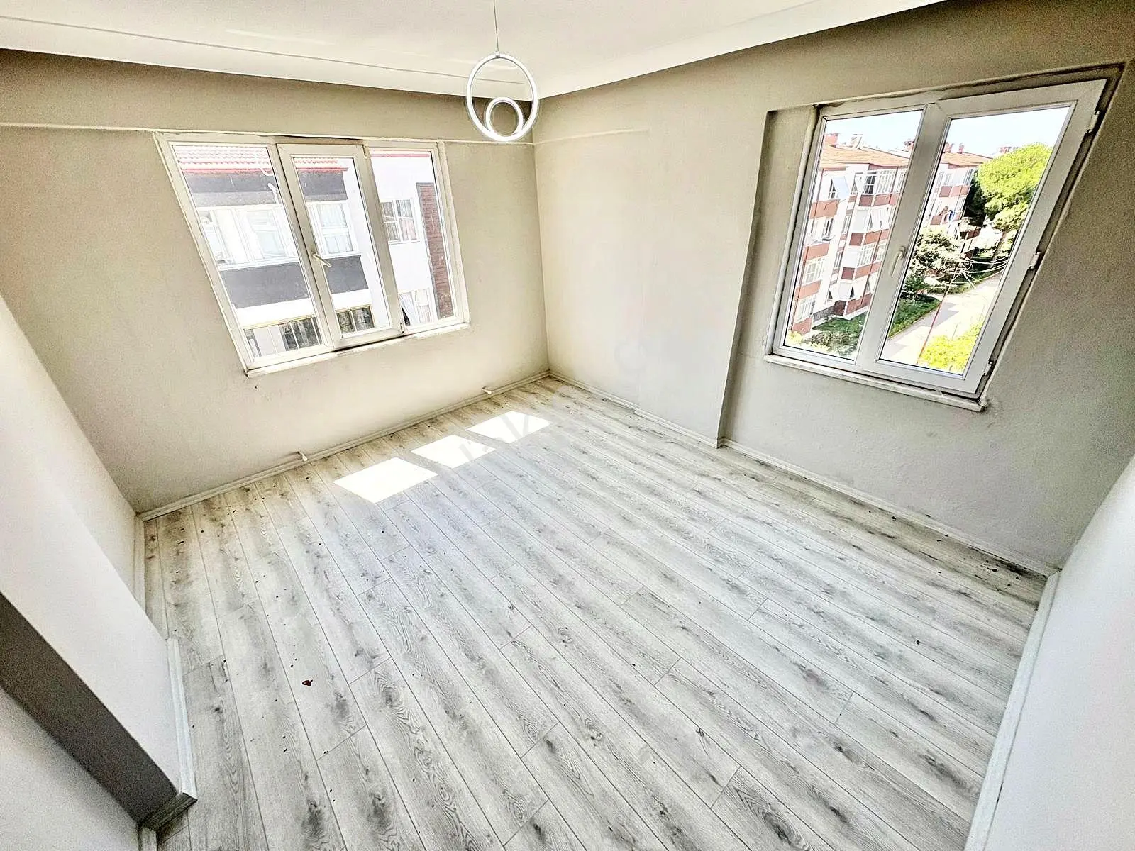 Aktif'ten Akçay'da Kaçmaz Fırsat Satılık Full Yapılı Çift Cepheli Ferah 2+1 Daire — fotoğraf 33
