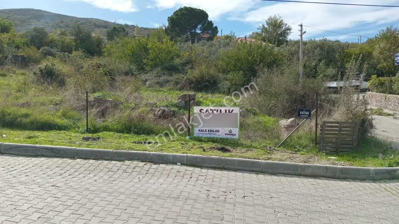 Aliağa Çıtak Köyünde Satılık Arsa — fotoğraf 2