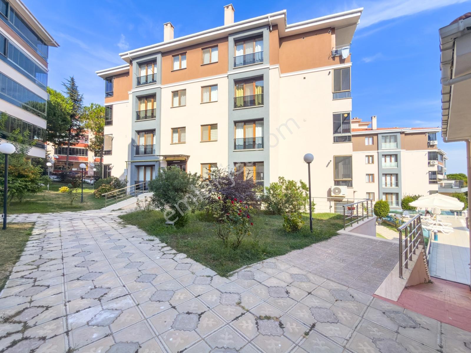 Kumbağ Doğapark Evlerinde Havuz Cephe Eşyalı Satılık 2+1 Daire — fotoğraf 12
