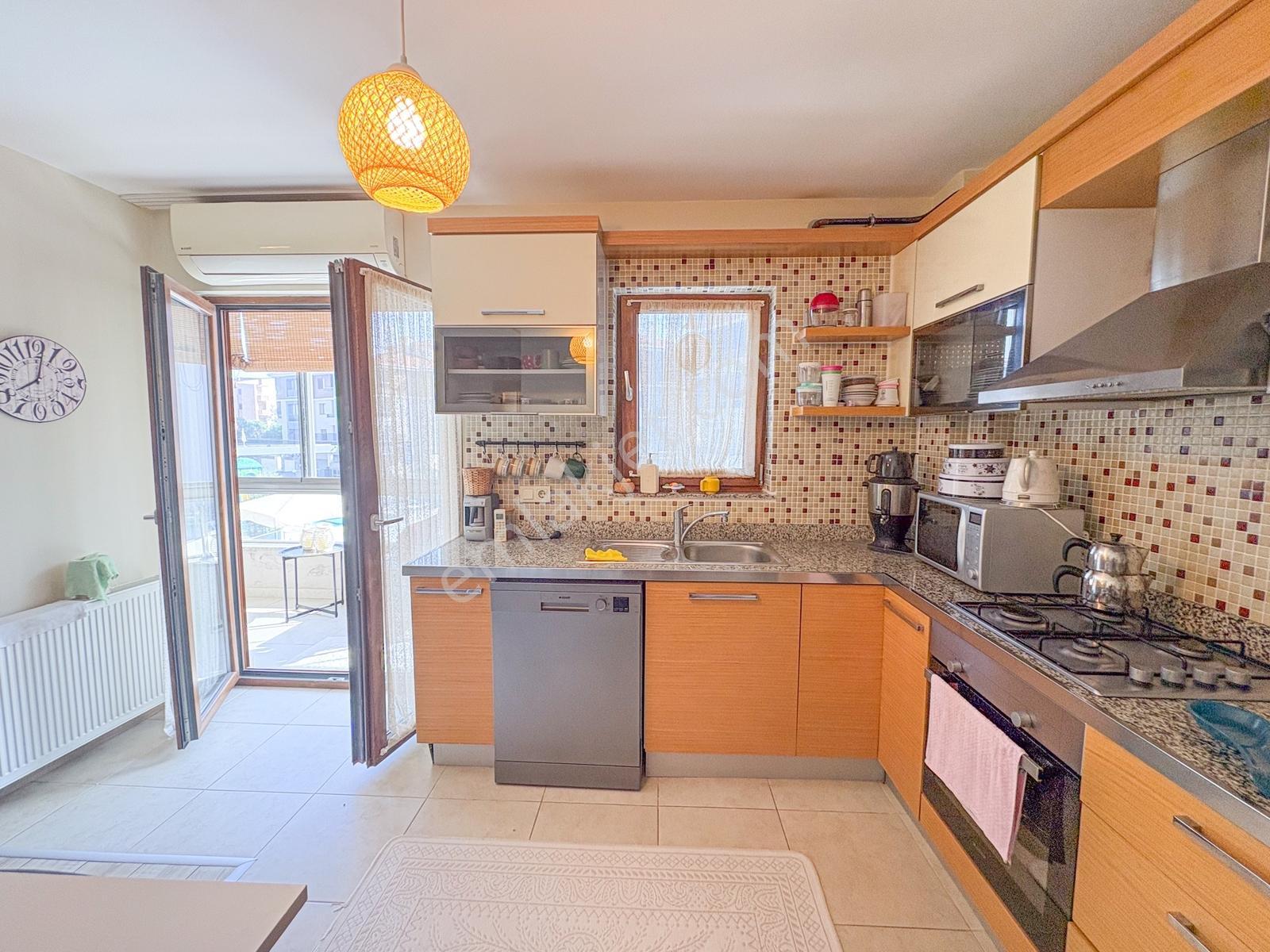 Kumbağ Doğapark Evlerinde Havuz Cephe Eşyalı Satılık 2+1 Daire — fotoğraf 32