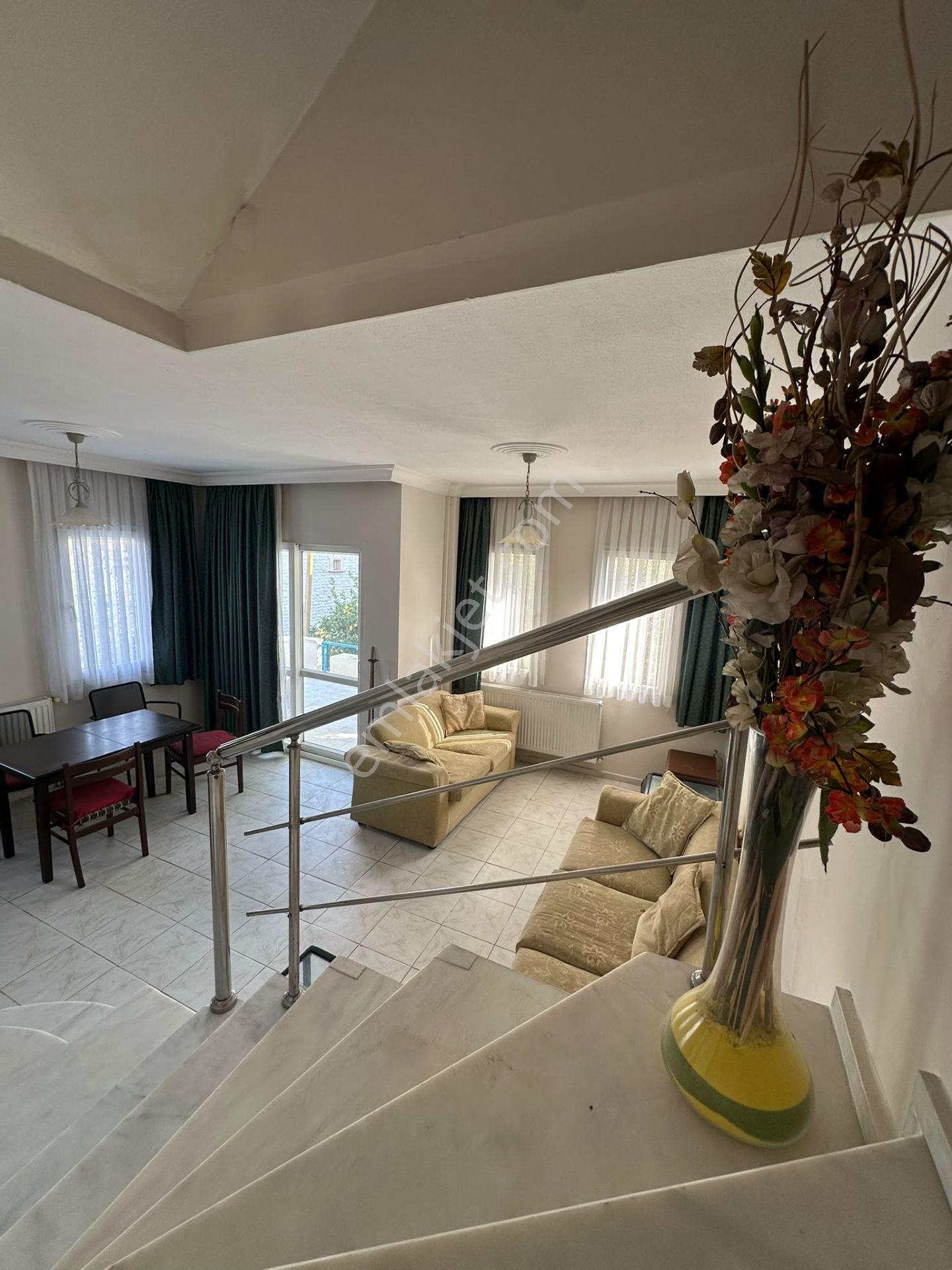 Kadınlar Denizi Mah De 4+2 Satılık Triplex Villa !! — fotoğraf 4