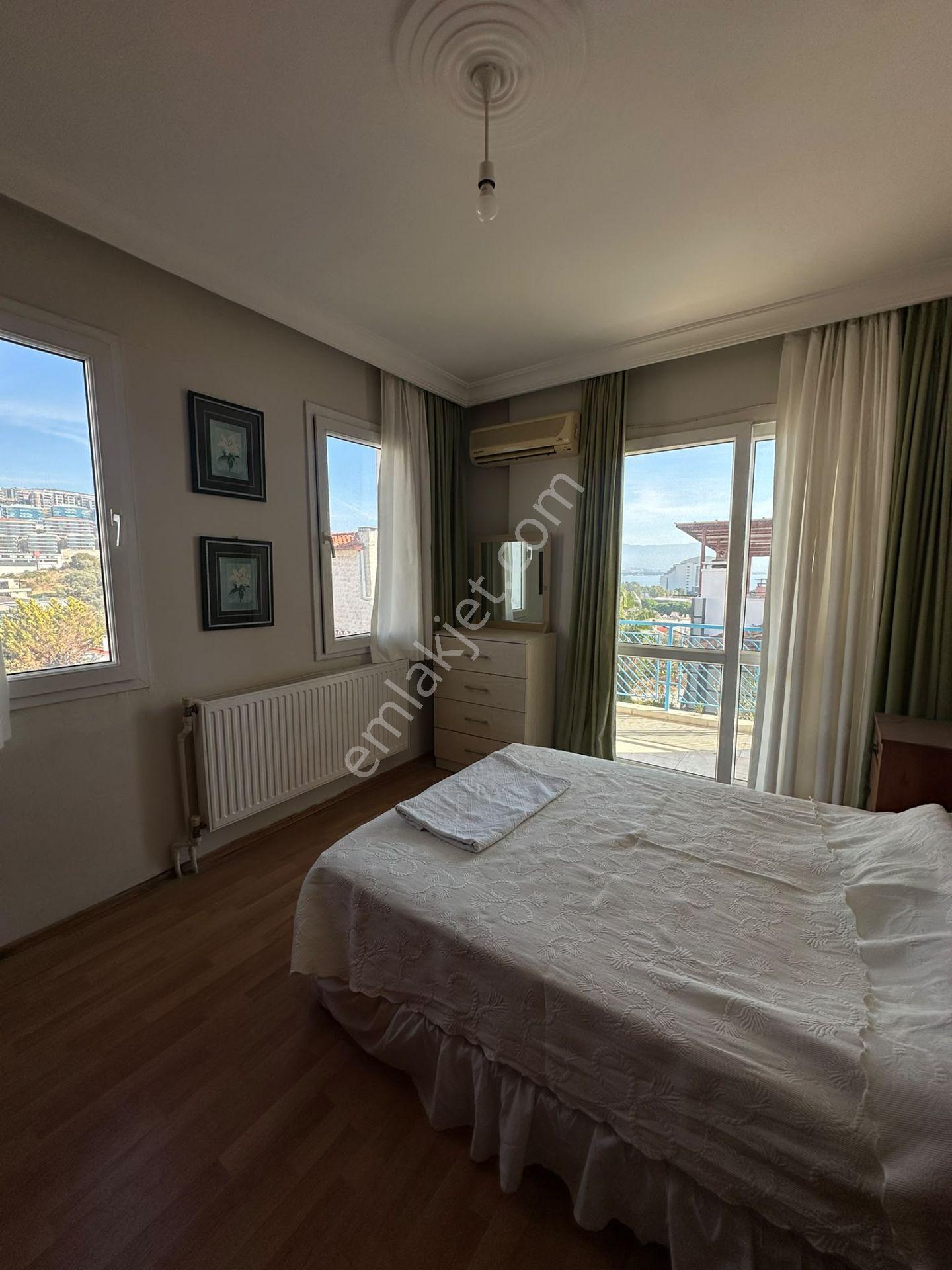Kadınlar Denizi Mah De 4+2 Satılık Triplex Villa !! — fotoğraf 8