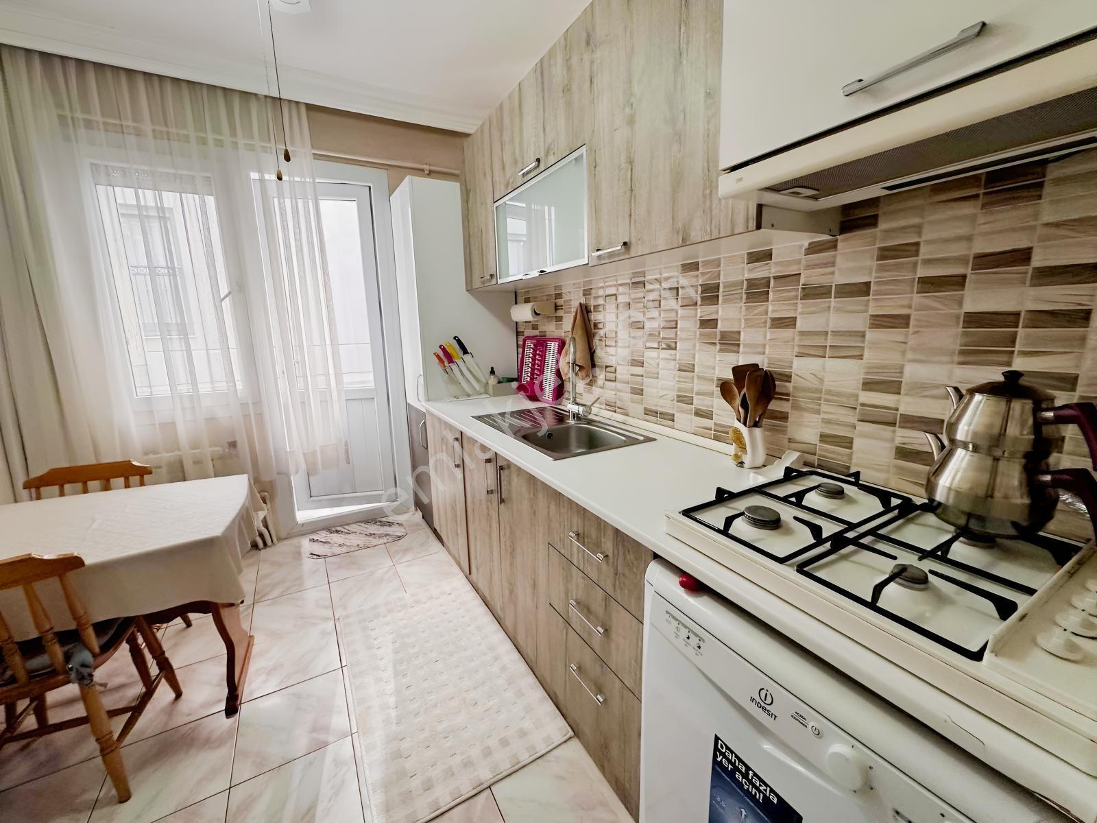 Bostanlı Dere Yakını Park Cepheli 3+1 Ara Kat Satılık Daire — fotoğraf 19