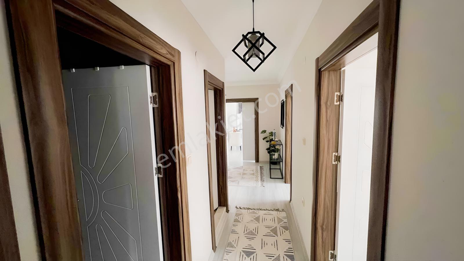 Kaşüstü / Yomra Satılık Deniz Manzaralı 3+1 Daire — fotoğraf 6