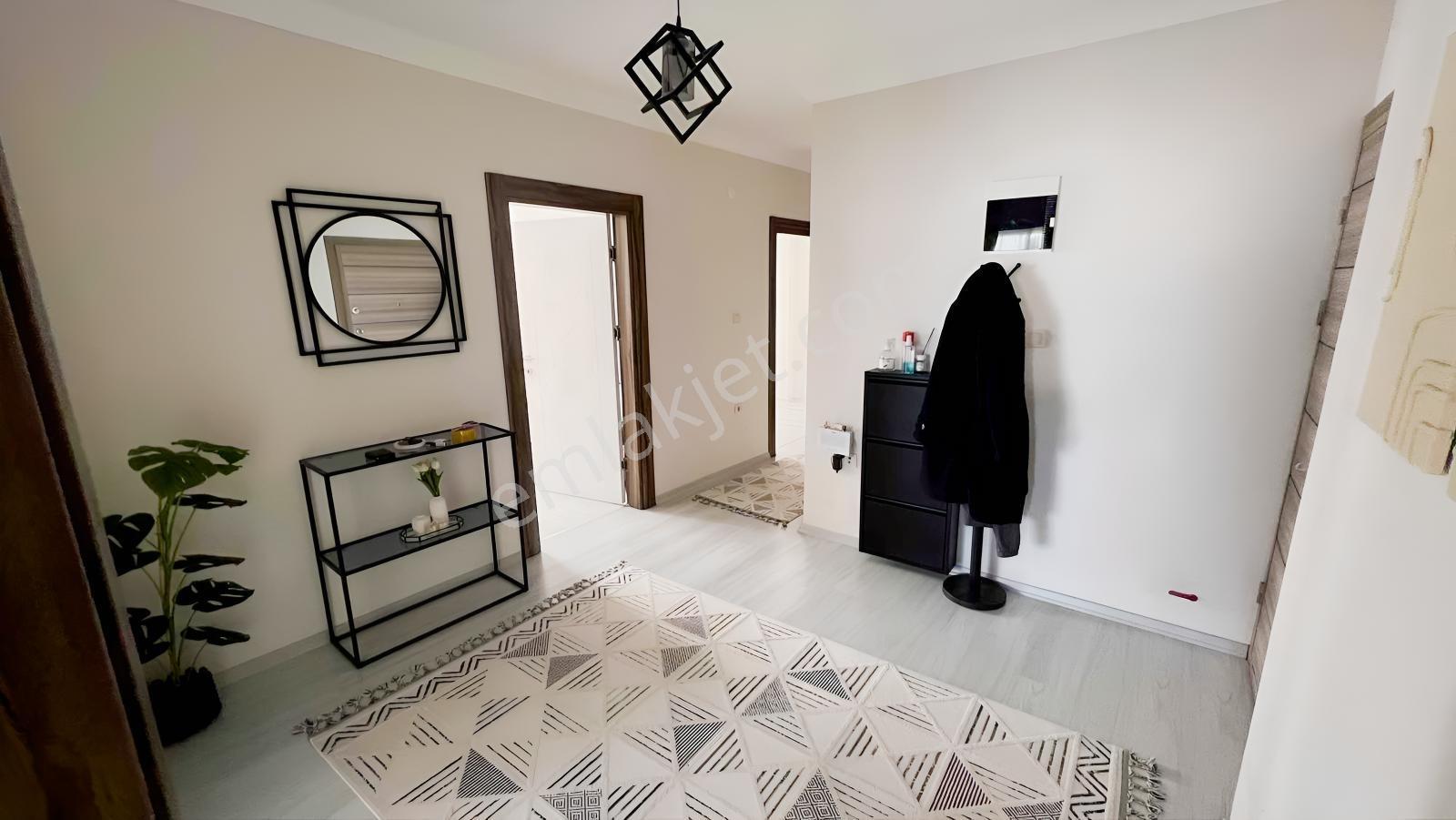 Kaşüstü / Yomra Satılık Deniz Manzaralı 3+1 Daire — fotoğraf 21