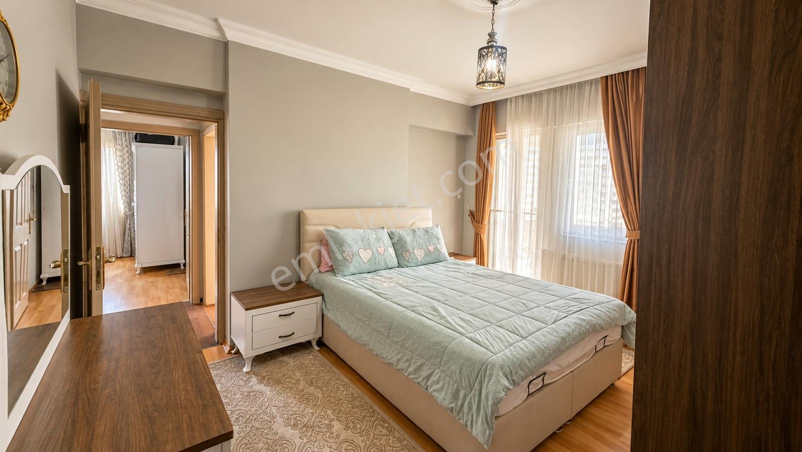 Baruthane Ihlamur Kafe Arkası Mavişehir Sitesi Kısmı Eşyalı 3+1! — fotoğraf 21
