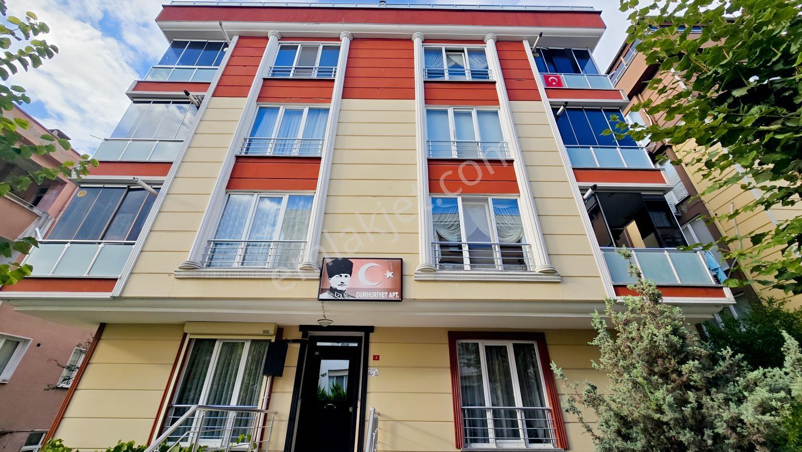 Fırsat --- Özgün Emlaktan 2+1-80 M2-2.kat -yeni Bina Ferah Daire