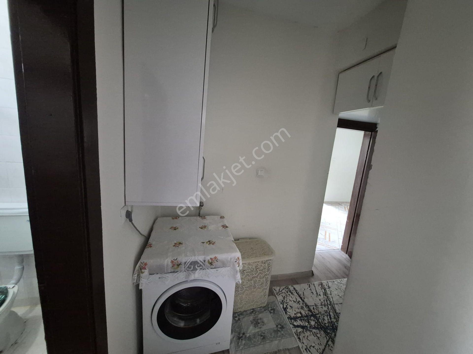 Emin Emlak Satıyor.. Valide Sultanda Girişleri Ayrı Satılık Dubleks Daire — fotoğraf 25