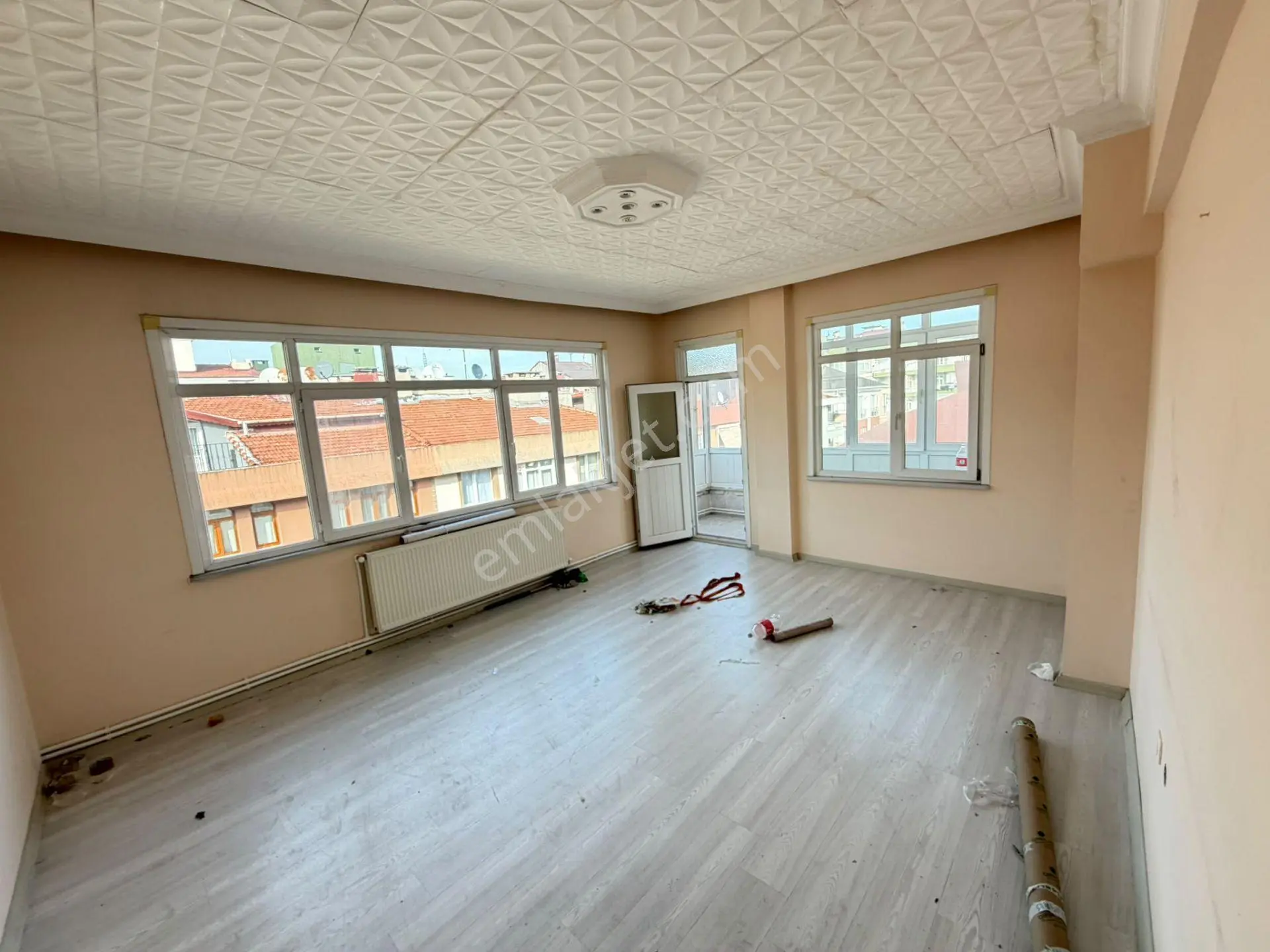 Başokur'Dan Siyavuşpaşa Ulubatlı Hasan Cad. Yakın 3+1 Kentsele Girmiş Daire