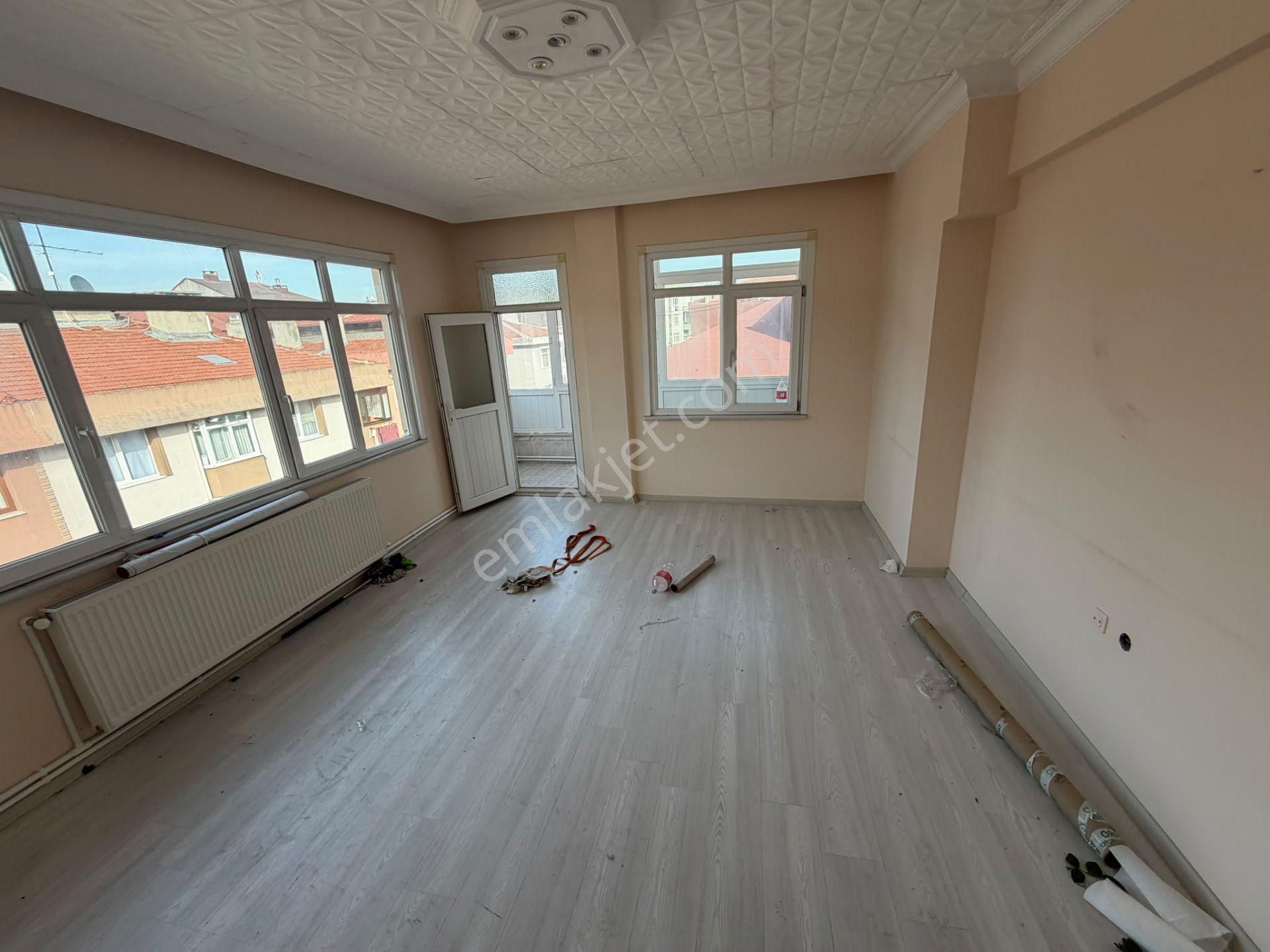 Başokur'dan Siyavuşpaşa Ulubatlı Hasan Cad. Yakın 3+1 Kentsele Girmiş Daire — fotoğraf 2