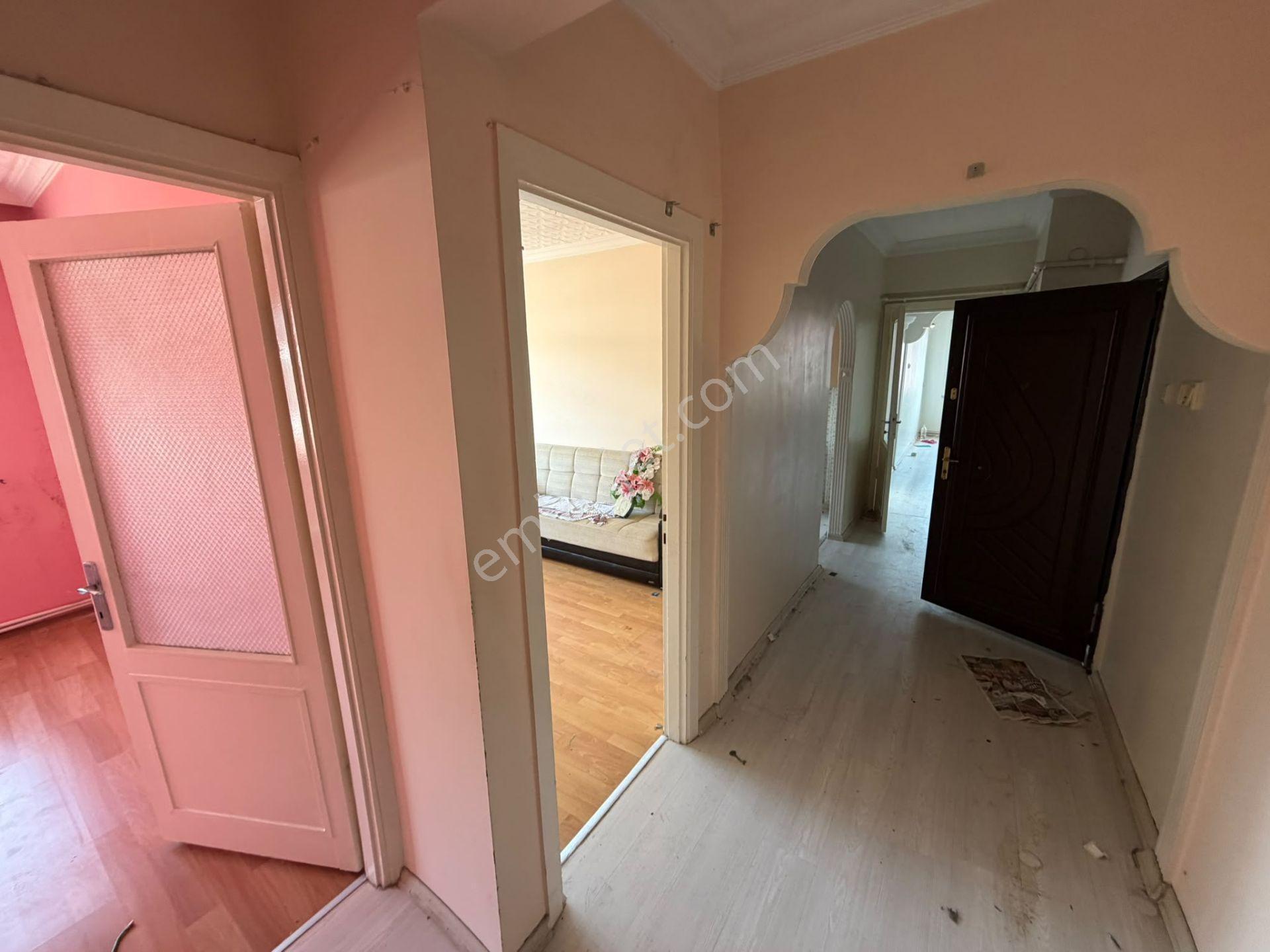 Başokur'dan Siyavuşpaşa Ulubatlı Hasan Cad. Yakın 3+1 Kentsele Girmiş Daire — fotoğraf 7