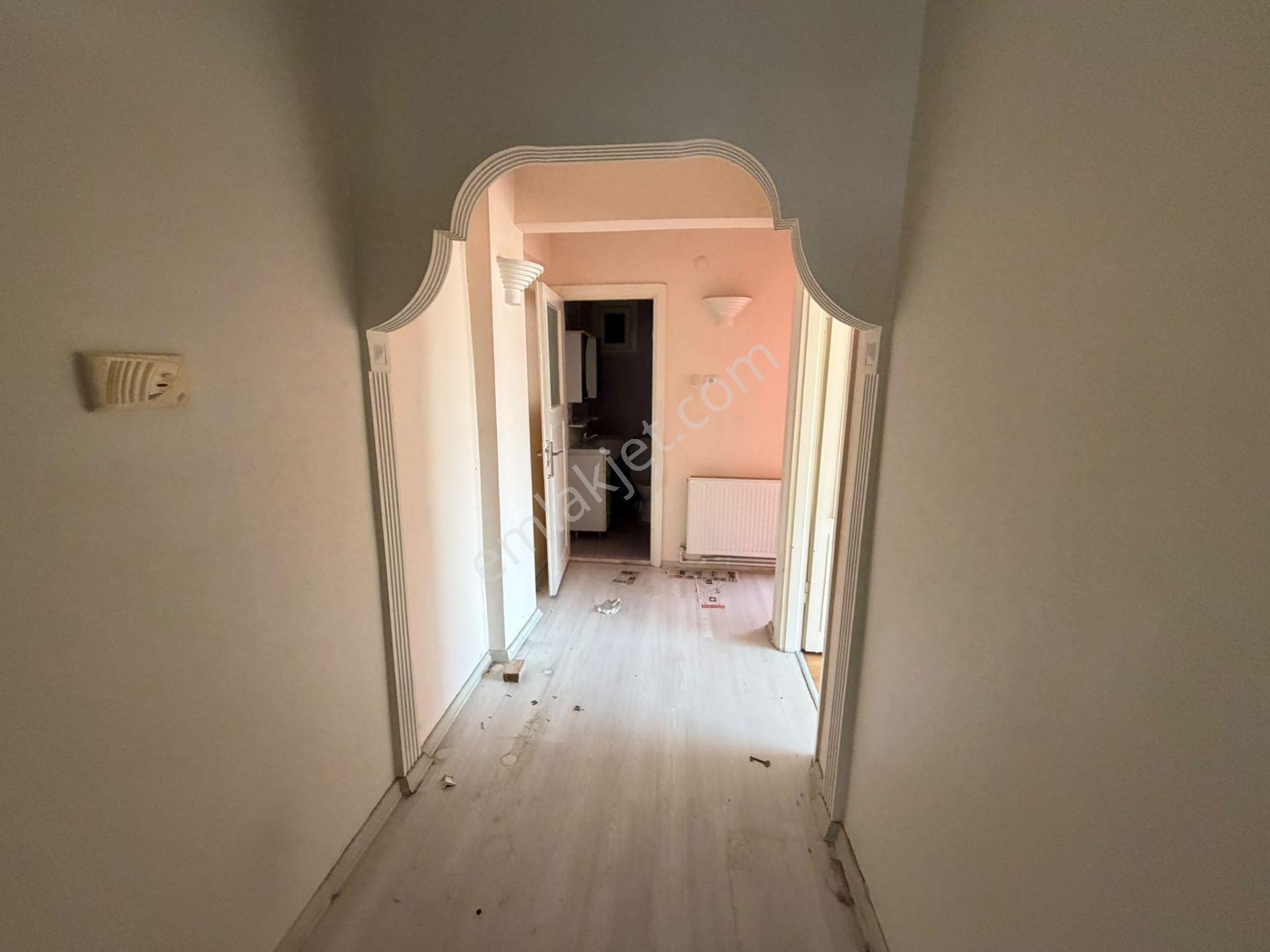 Başokur'dan Siyavuşpaşa Ulubatlı Hasan Cad. Yakın 3+1 Kentsele Girmiş Daire — fotoğraf 8