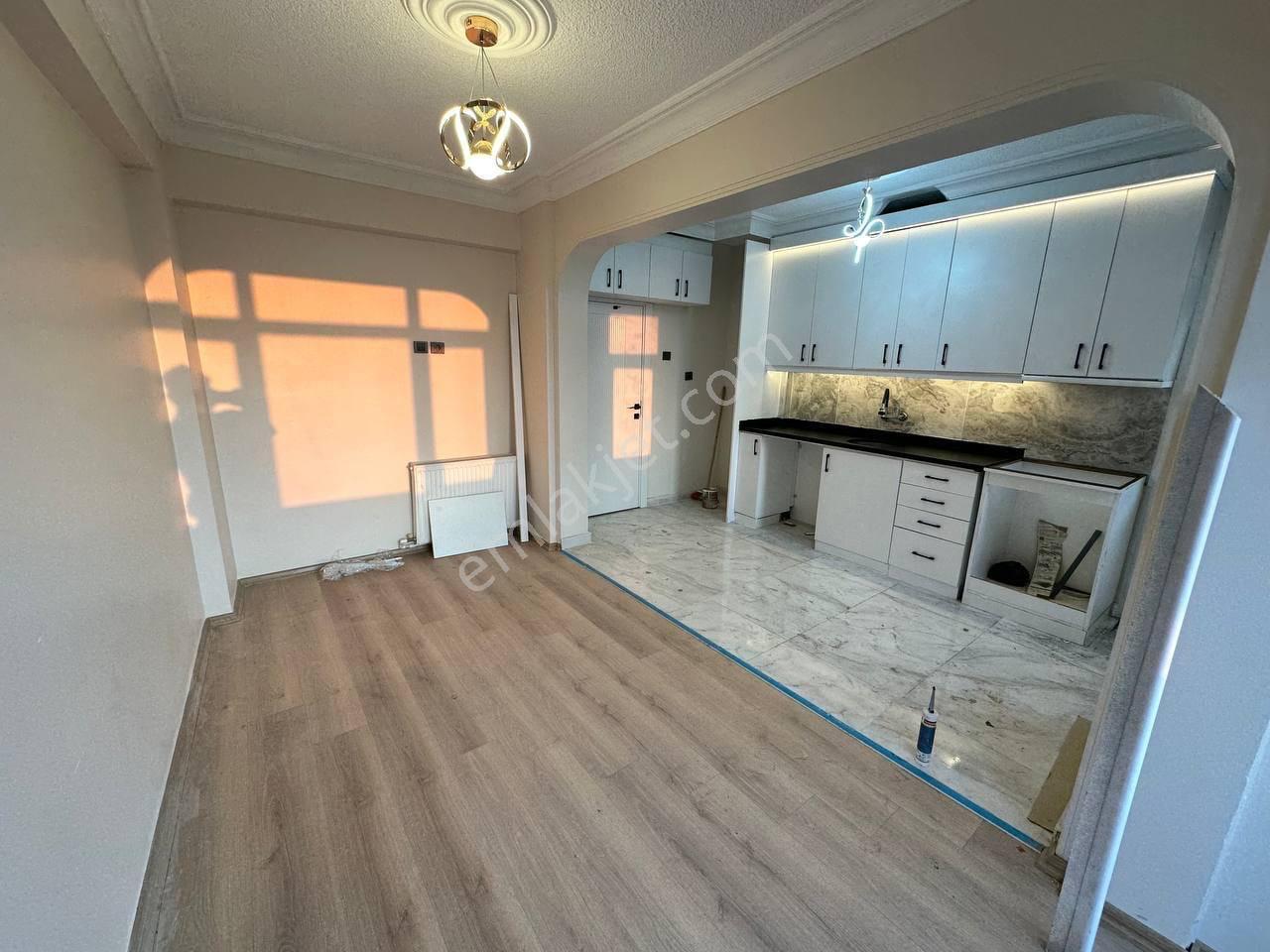 Seyhan Nezip Fazıl Blv Üzeri 3+1 Full Yapılı Yeşilyurt Mh Satılık Daire — fotoğraf 7