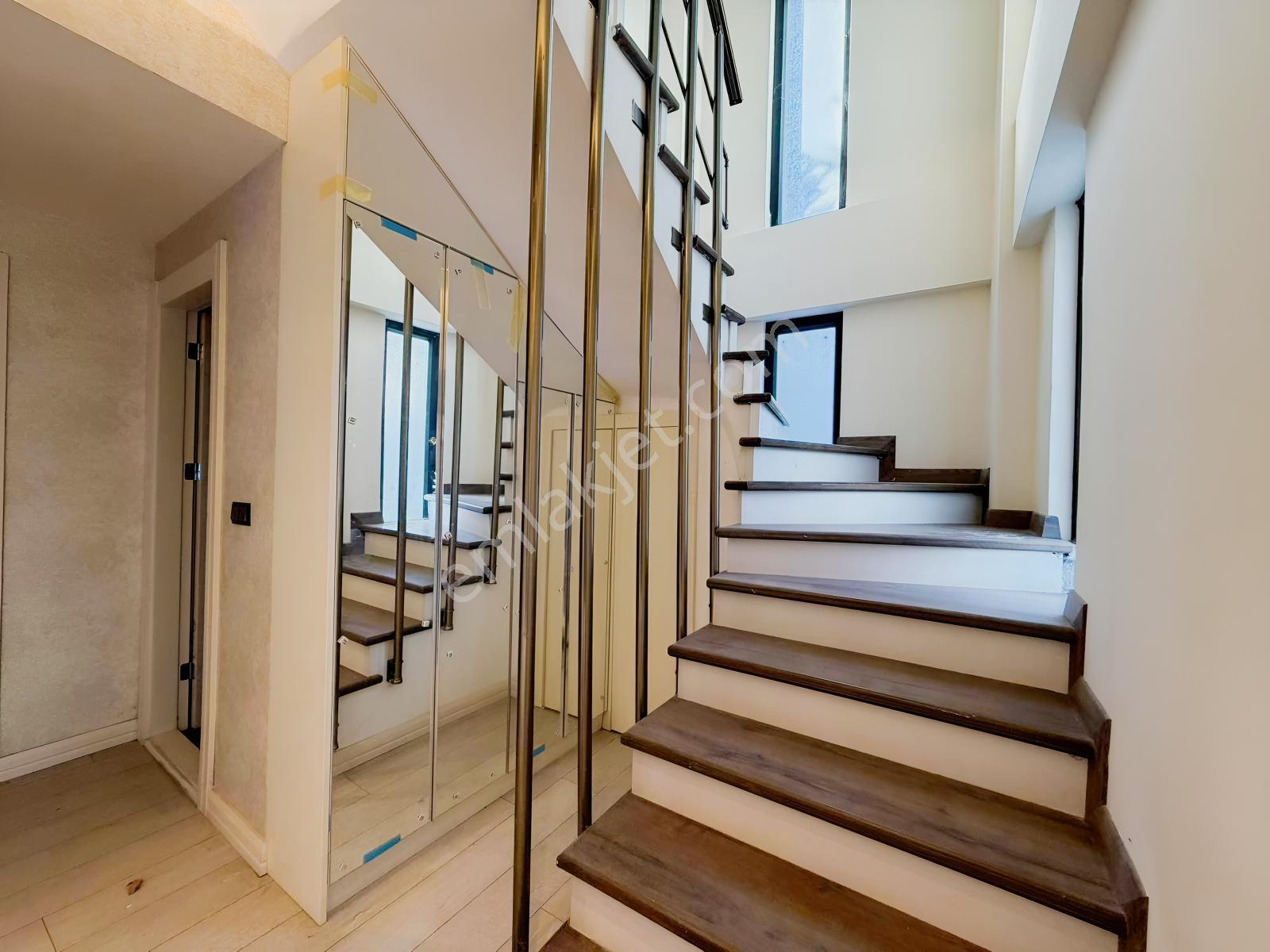 Özlüce 19 Mayıs'ta Özel Havuzlu, Bahçeli, Müstakil 4,5+1 Villa — fotoğraf 14