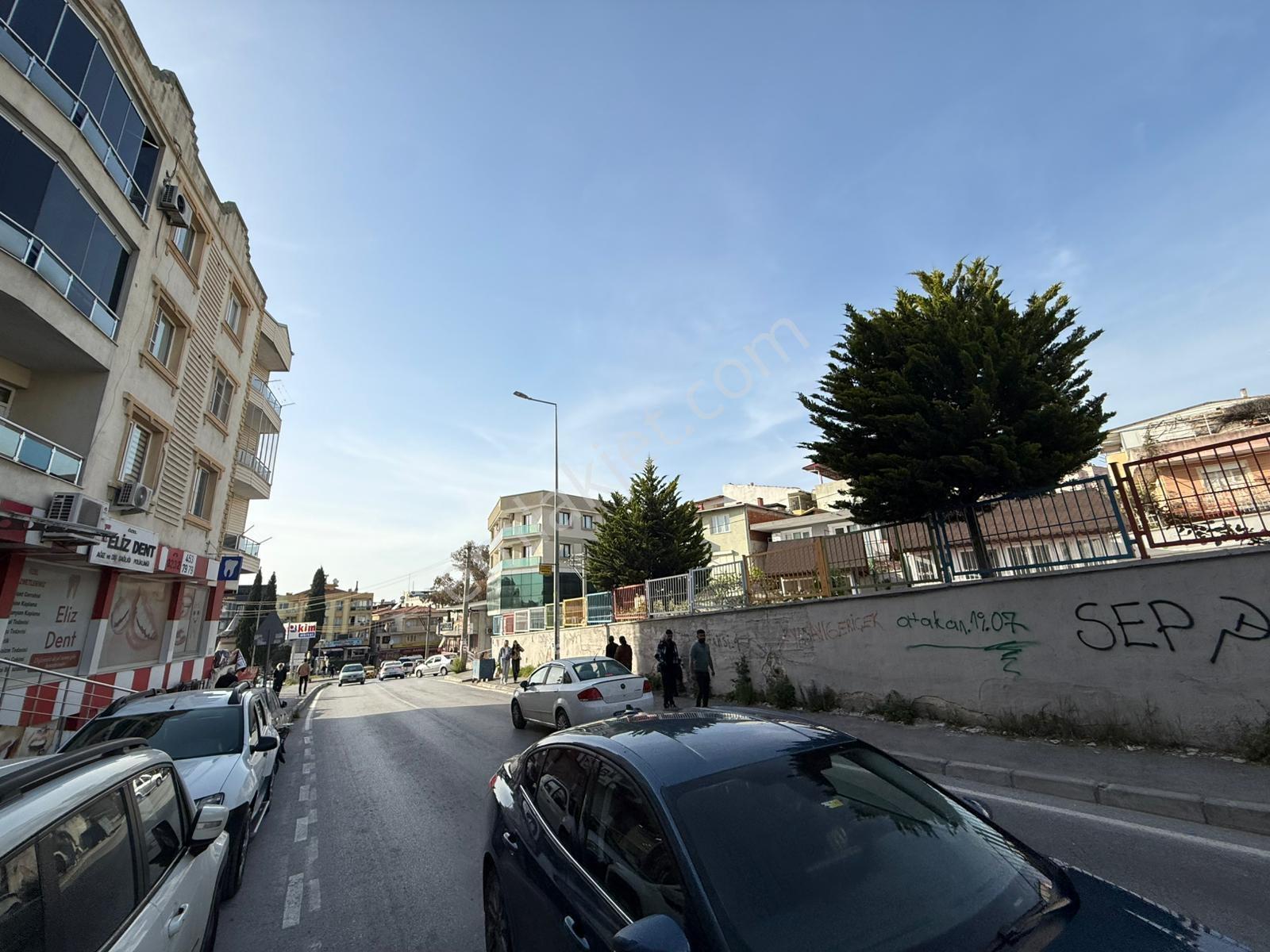 Buca'da Üniverste Karşısı Satılık 3+1 Daire — fotoğraf 4