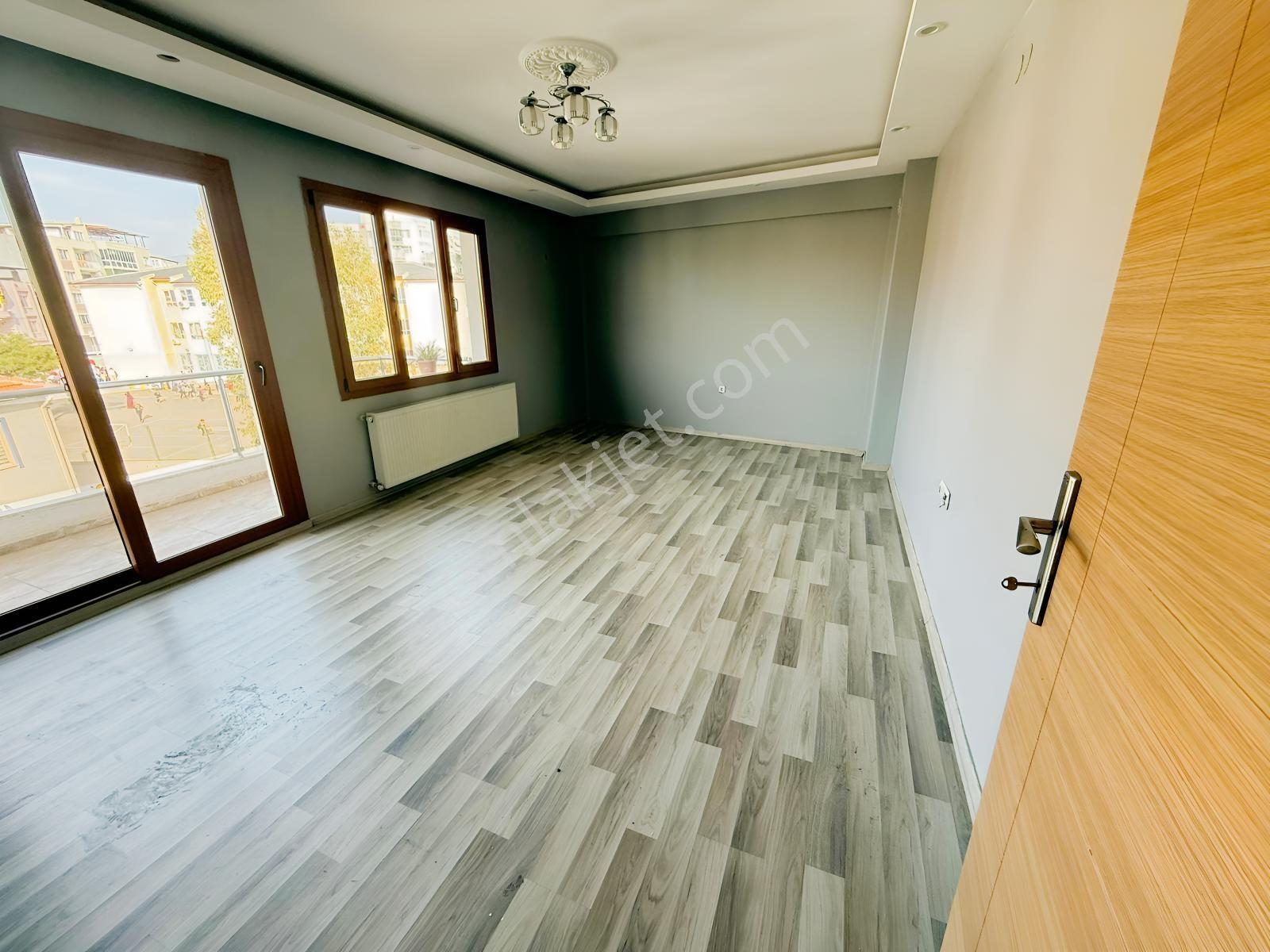 Buca'da Üniverste Karşısı Satılık 3+1 Daire — fotoğraf 19