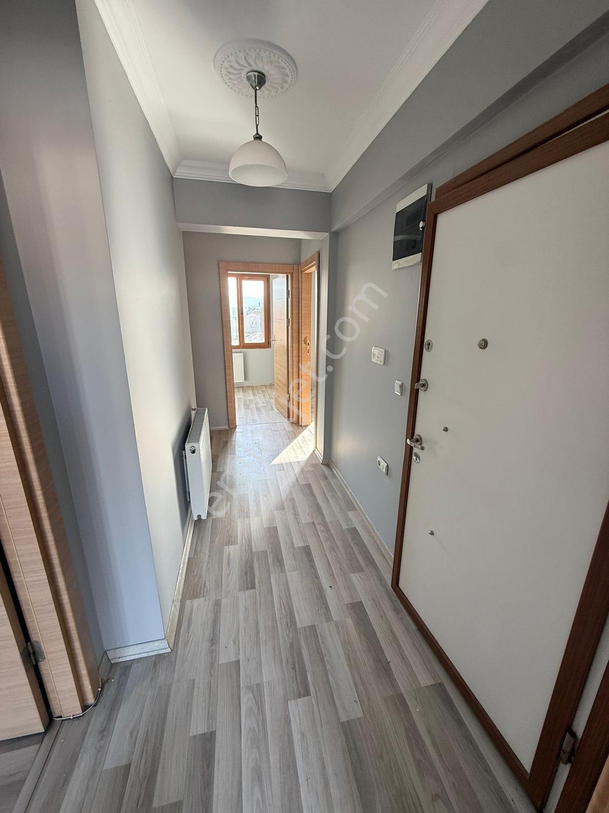 Buca'da Üniverste Karşısı Satılık 3+1 Daire — fotoğraf 21