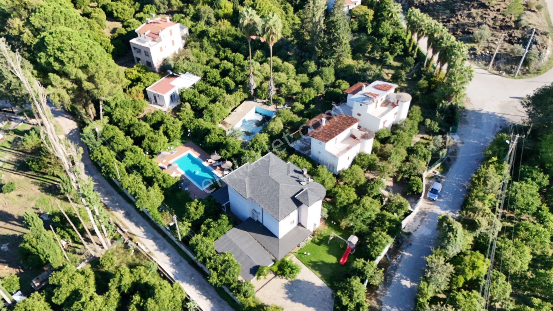 1.000 M² Arsa İçerisinde Özel Havuzlu Müstakil Villa — fotoğraf 7