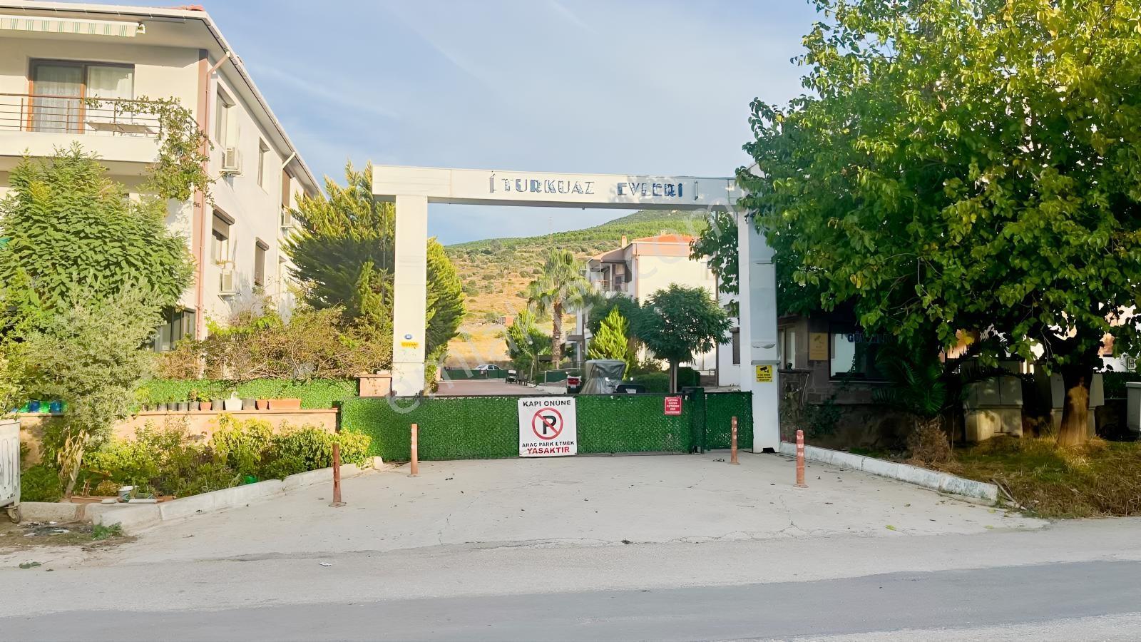Yenifoça Turkuaz Evleri Sitesinde Satılık 2+1 Daire — fotoğraf 5