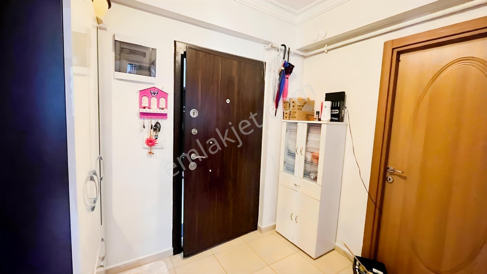 Yenifoça Turkuaz Evleri Sitesinde Satılık 2+1 Daire — fotoğraf 7