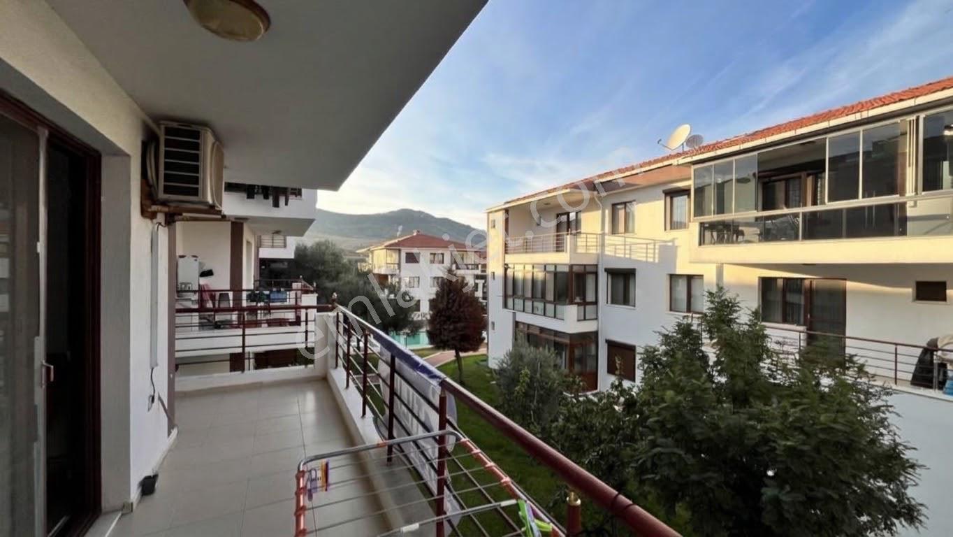 Yenifoça Turkuaz Evleri Sitesinde Satılık 2+1 Daire — fotoğraf 12