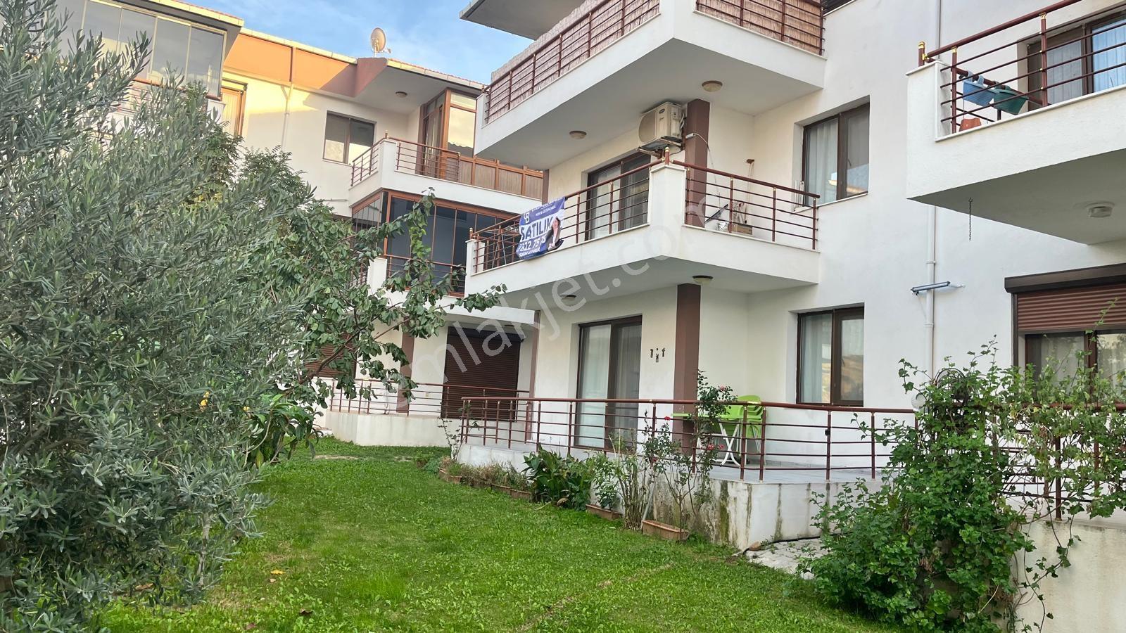 Yenifoça Turkuaz Evleri Sitesinde Satılık 2+1 Daire — fotoğraf 15