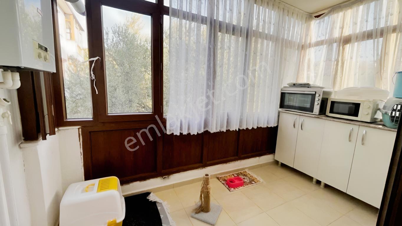 Yenifoça Turkuaz Evleri Sitesinde Satılık 2+1 Daire — fotoğraf 17