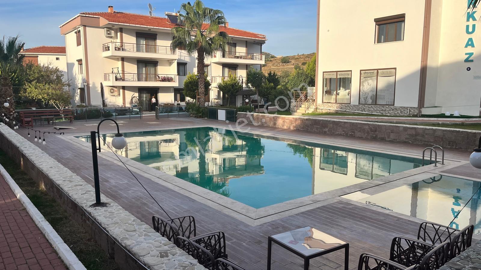 Yenifoça Turkuaz Evleri Sitesinde Satılık 2+1 Daire — fotoğraf 26