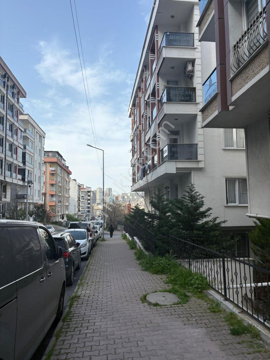Esenyurt Mehmet Akıf Ersoy'da E-5 Yakın Yatırıma Uygun Daıre — fotoğraf 26