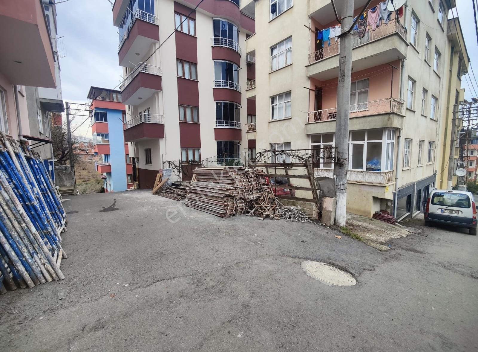 Yalıncak Adli Tıp Üstü Sahile Yakın 4 Kat İmarlı Arsa — fotoğraf 18